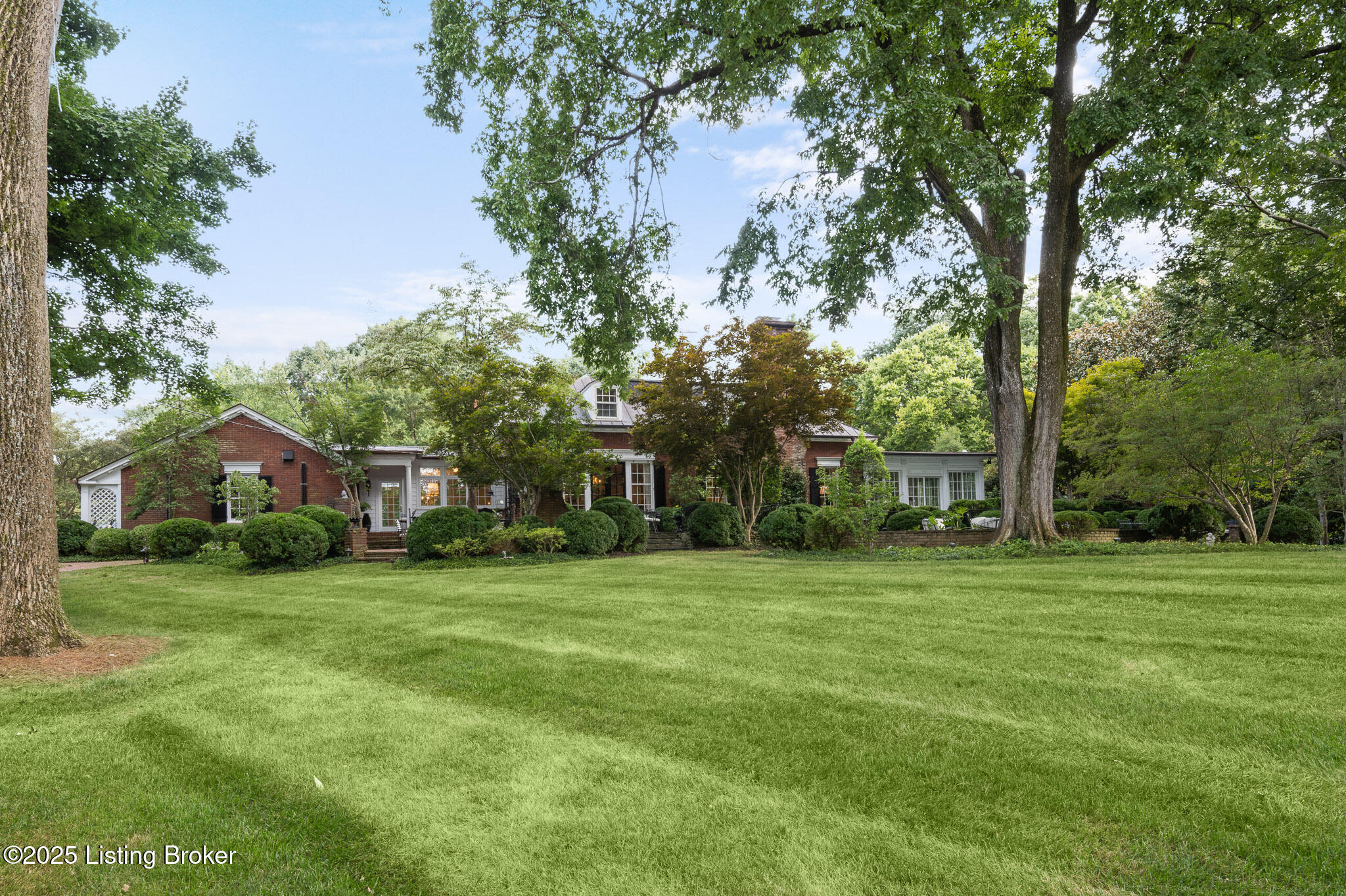 5 Woodhill Rd
