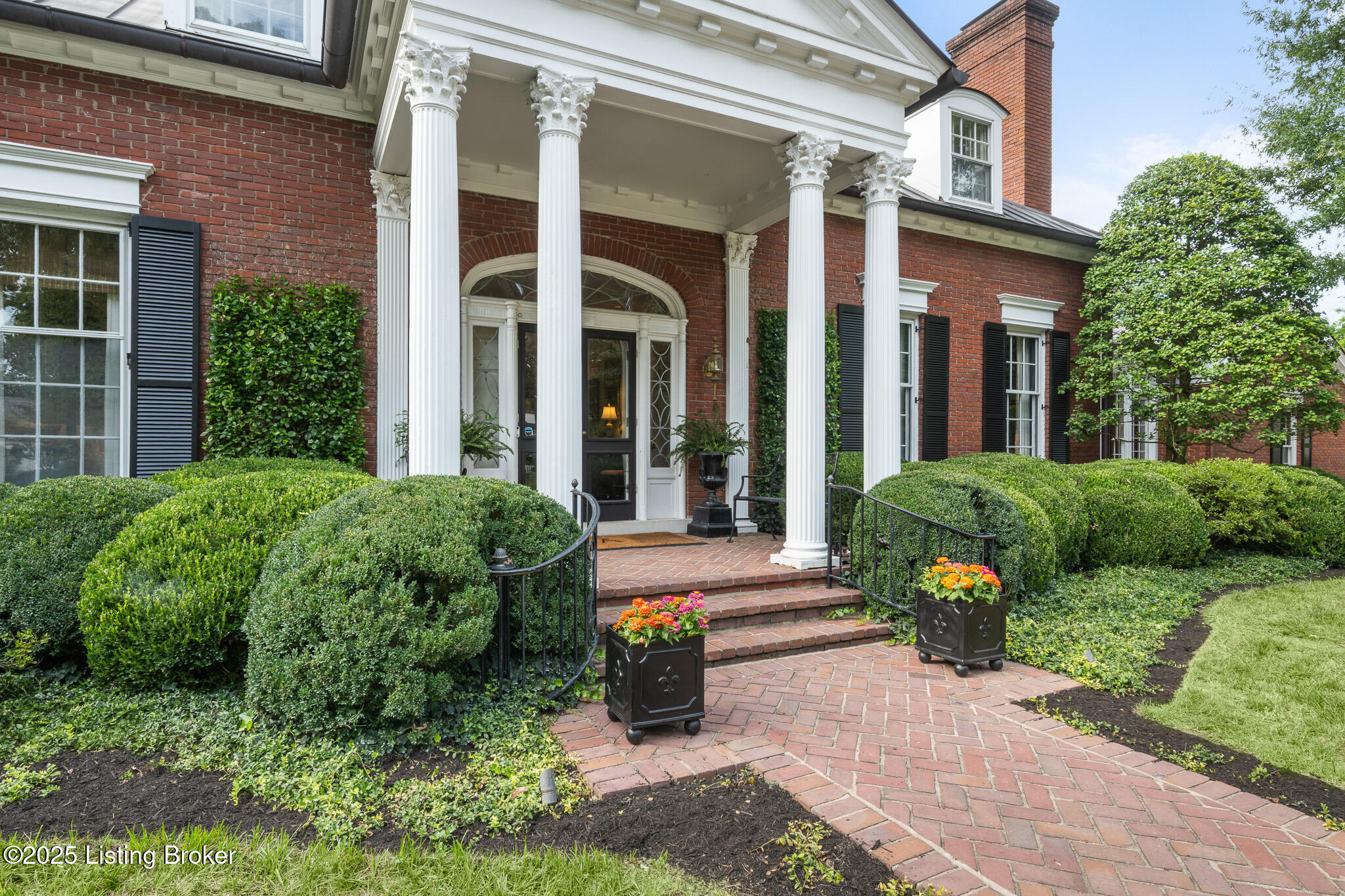 5 Woodhill Rd