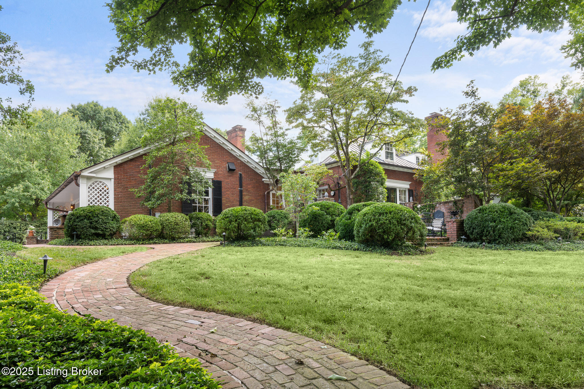 5 Woodhill Rd