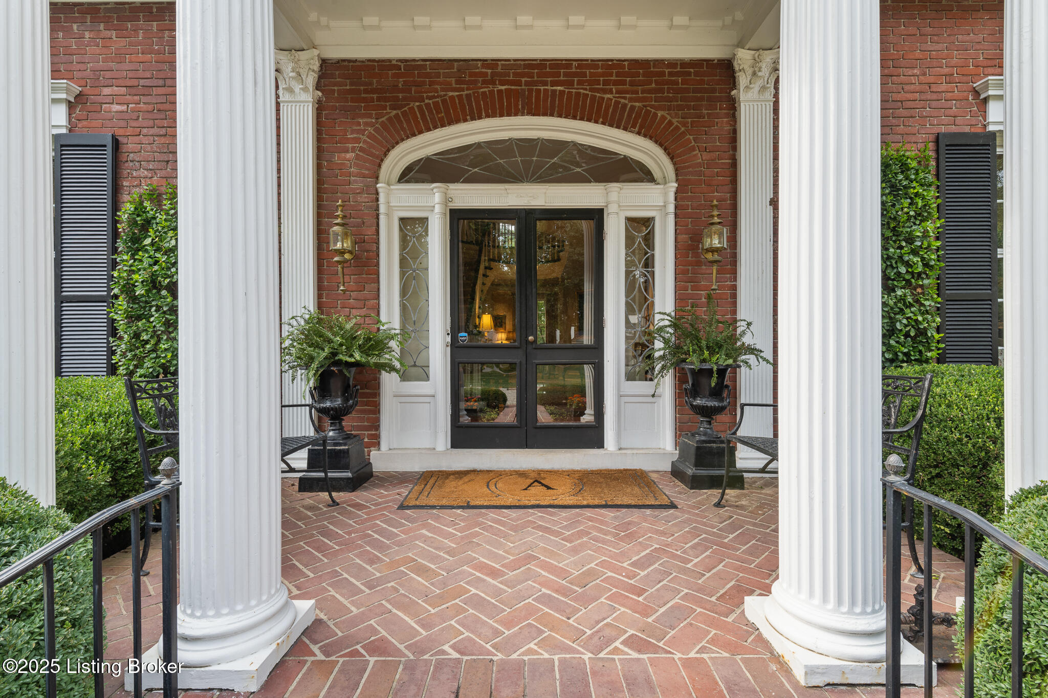 5 Woodhill Rd