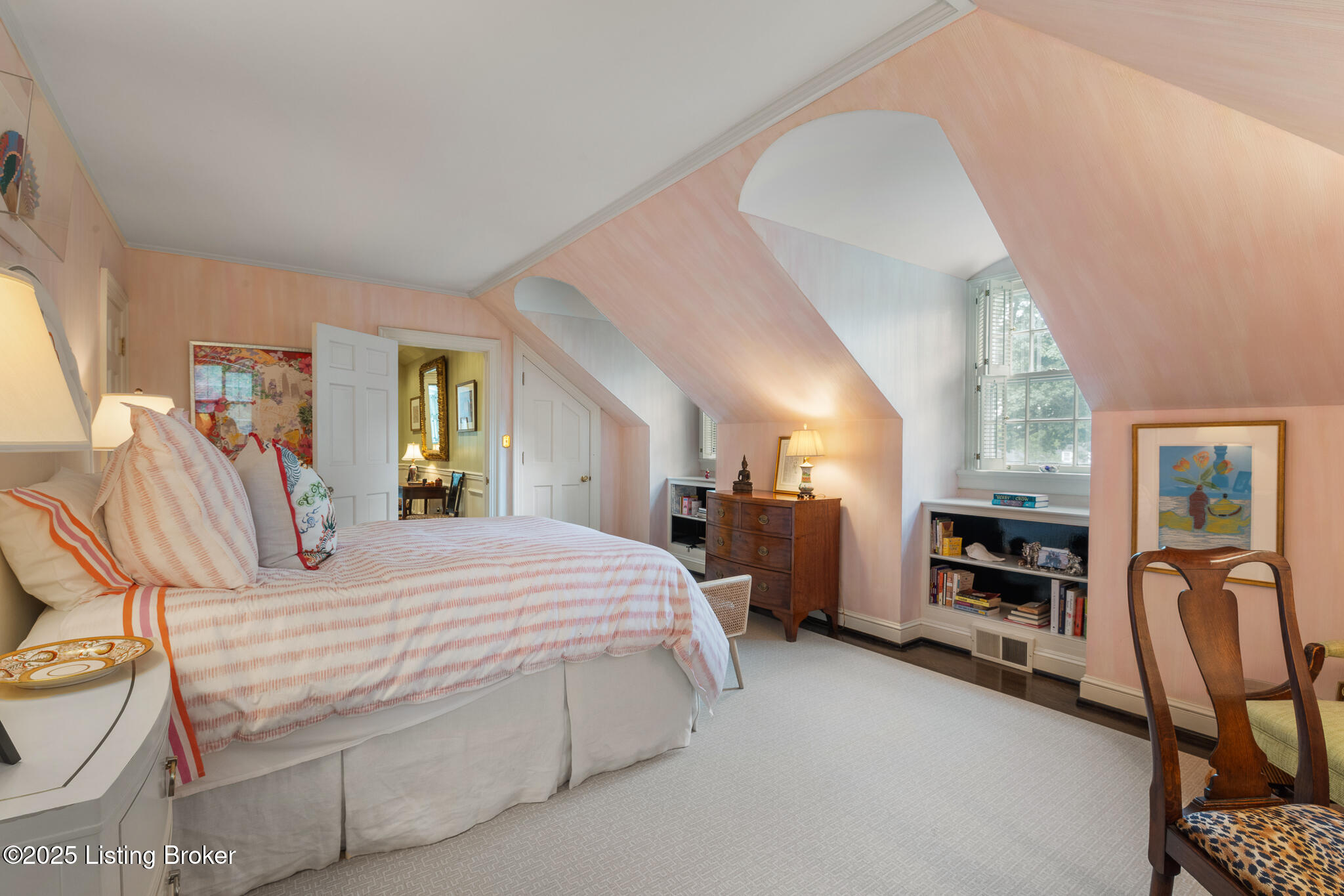 5 Woodhill Rd