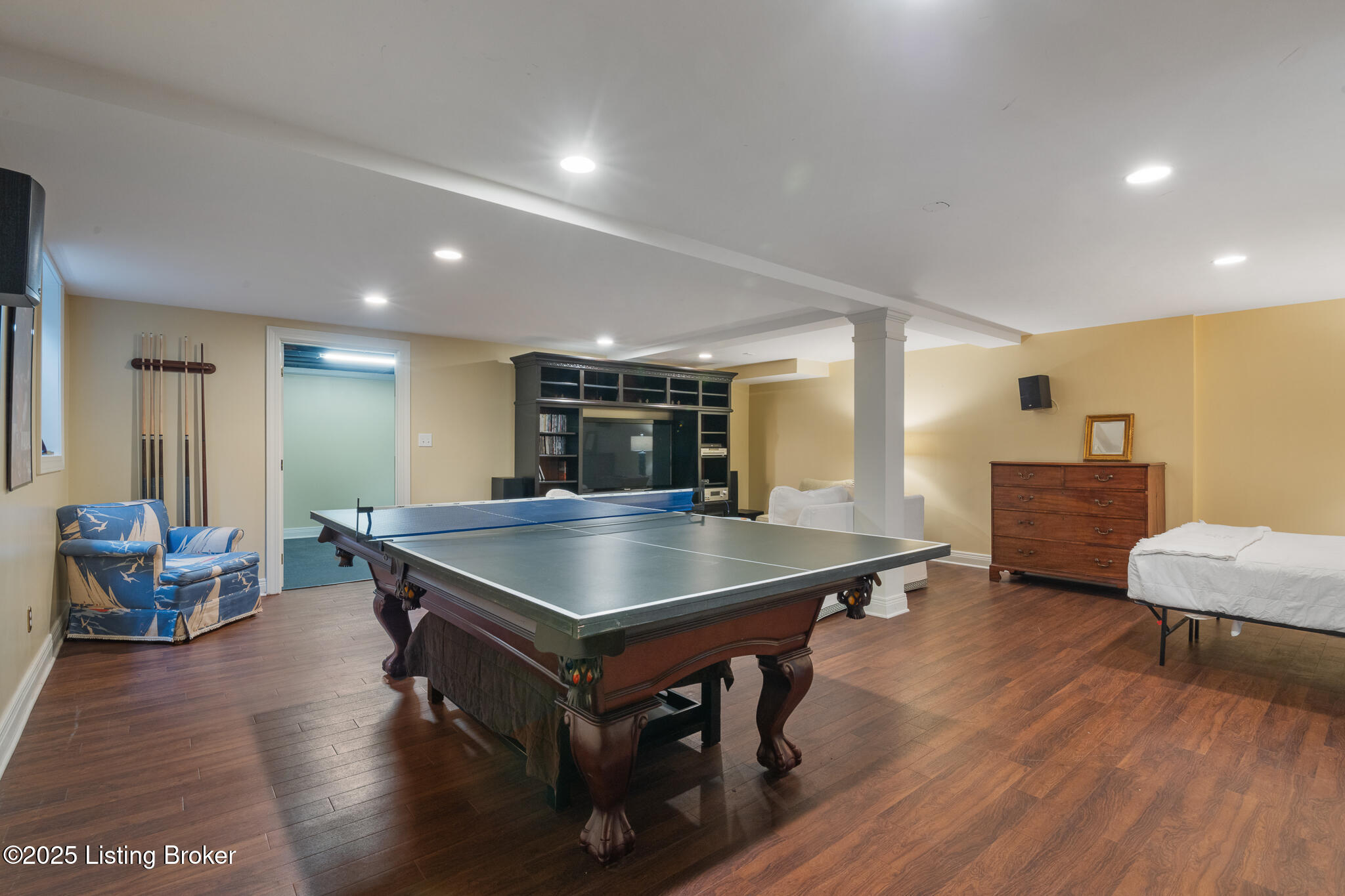 5 Woodhill Rd