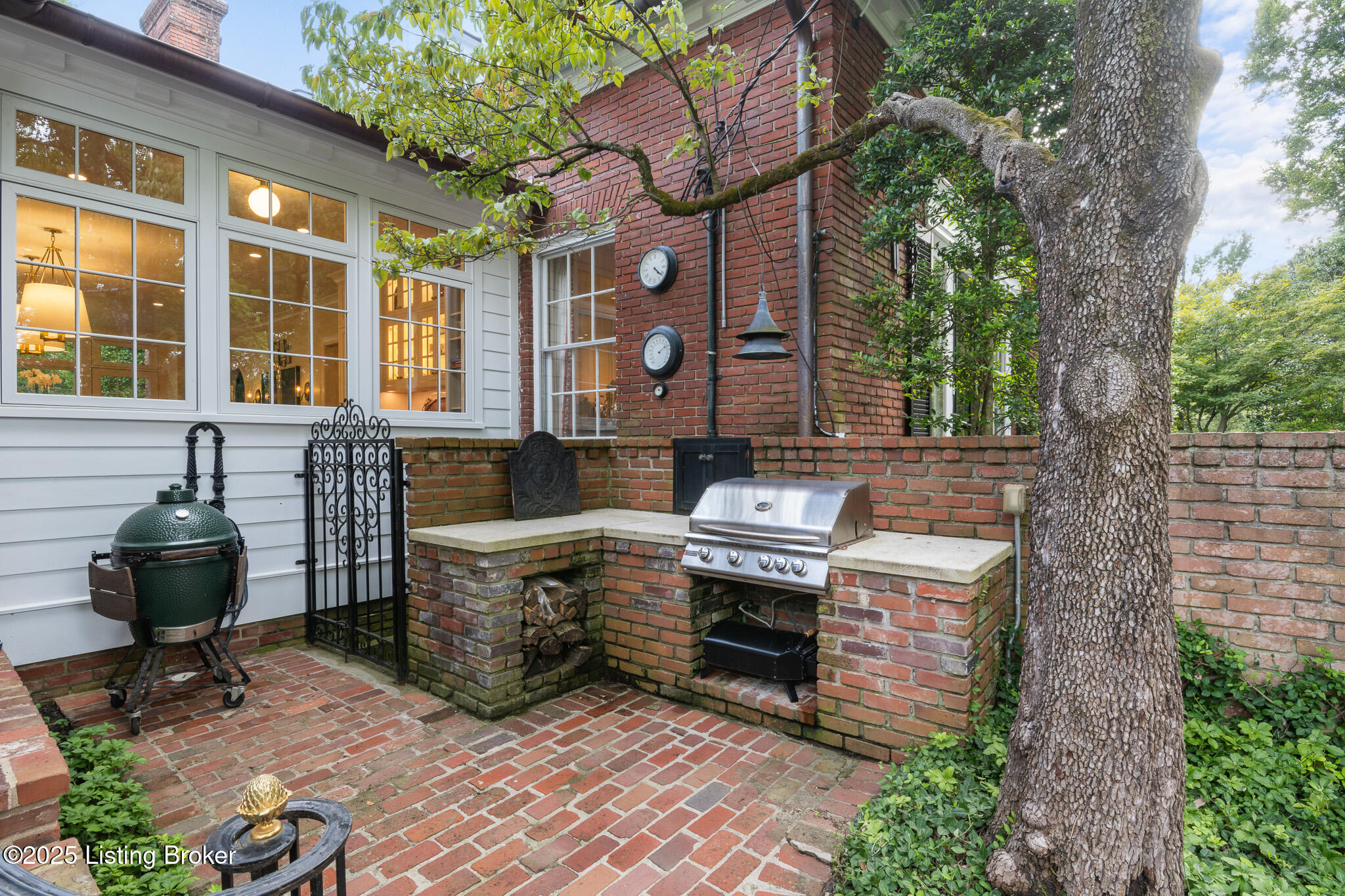 5 Woodhill Rd