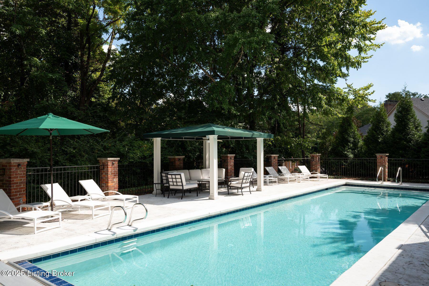 11 Brownsboro Hill Rd