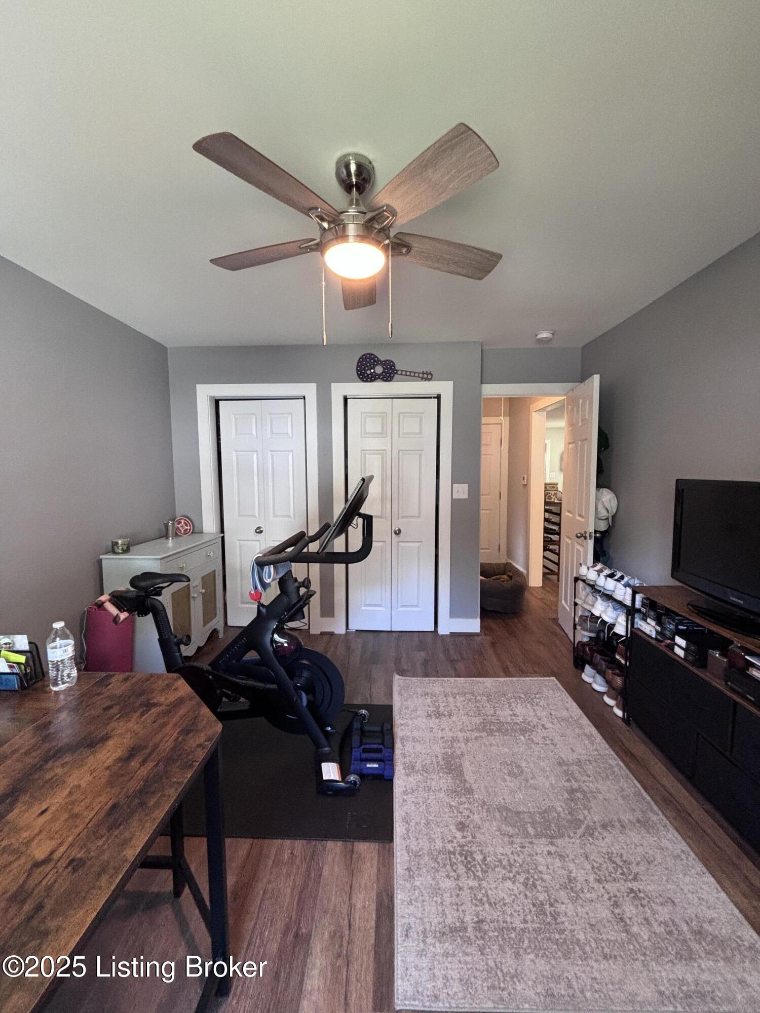 312 Clover Ln