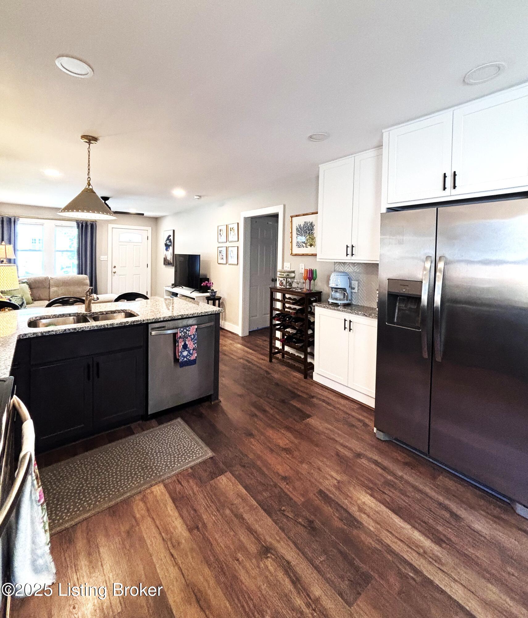 312 Clover Ln