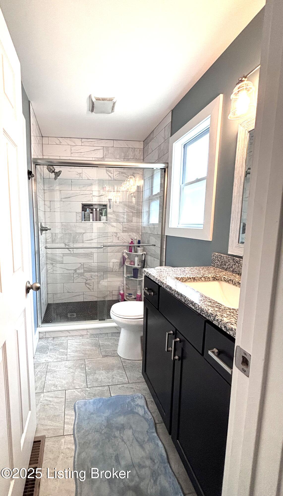 312 Clover Ln