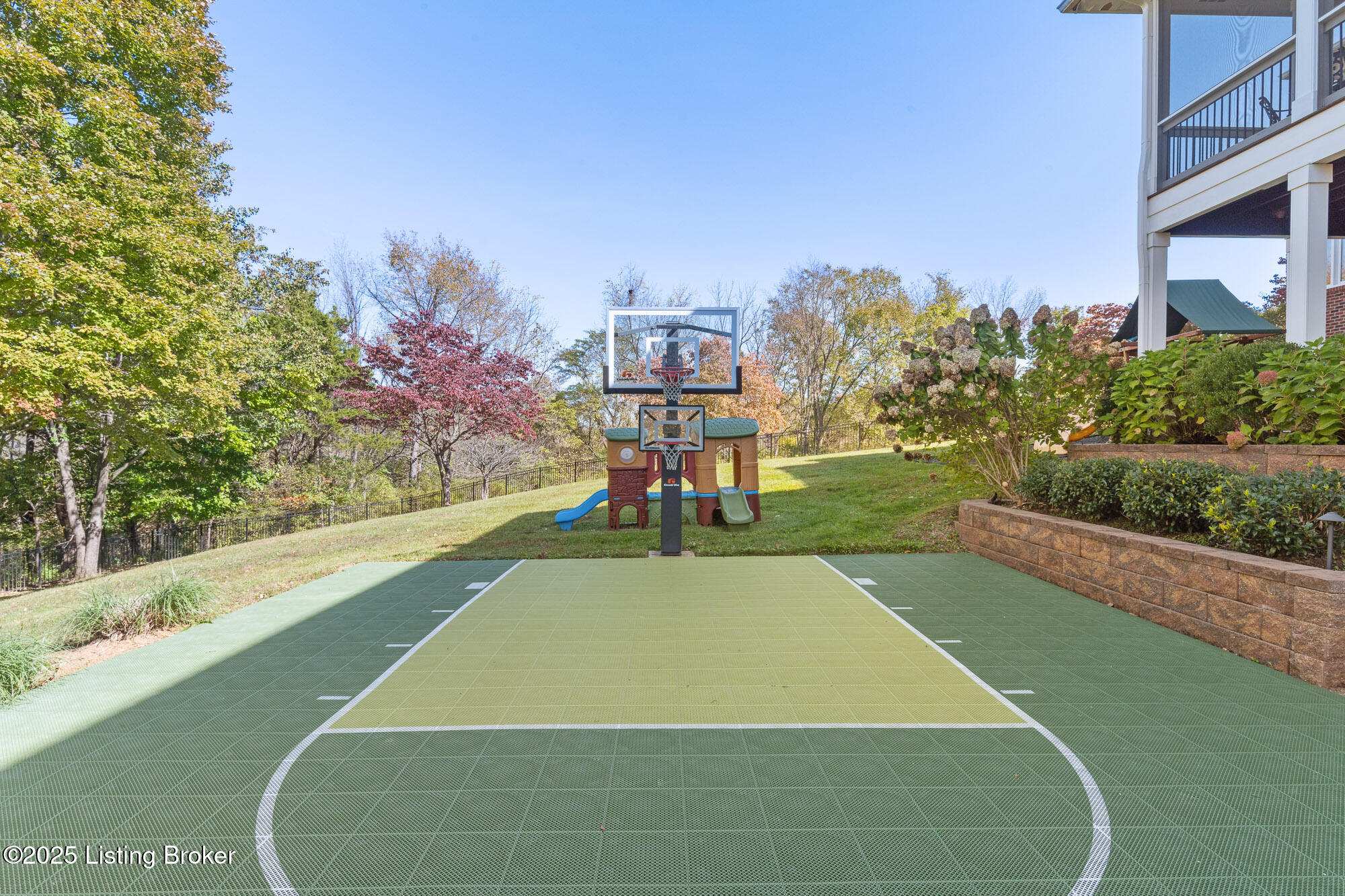 7421 Cedar Bluff Ct