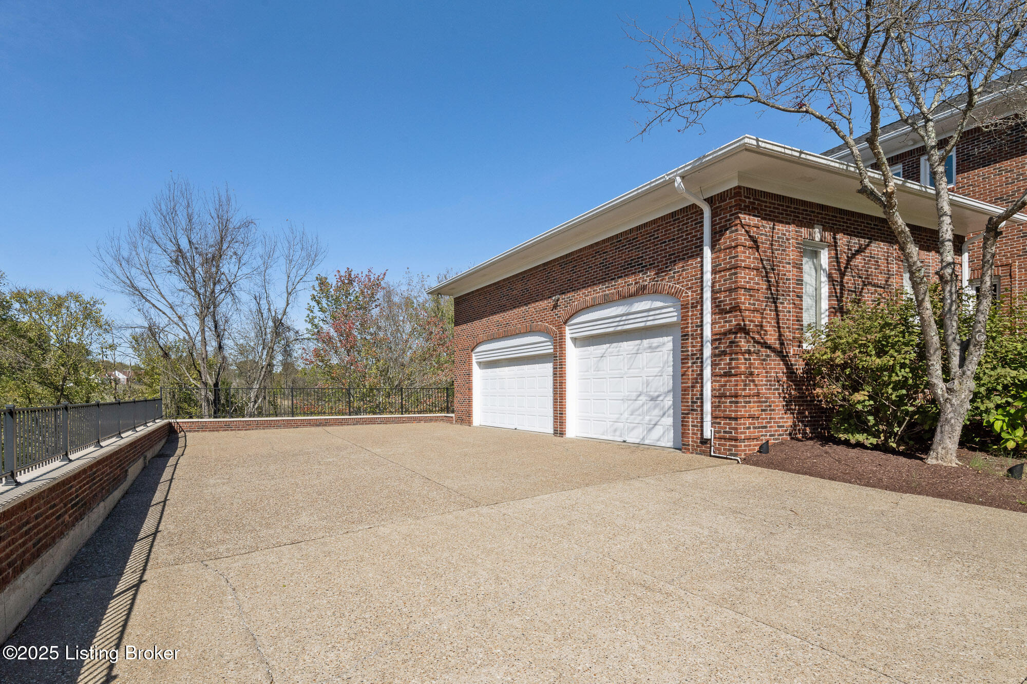 7421 Cedar Bluff Ct