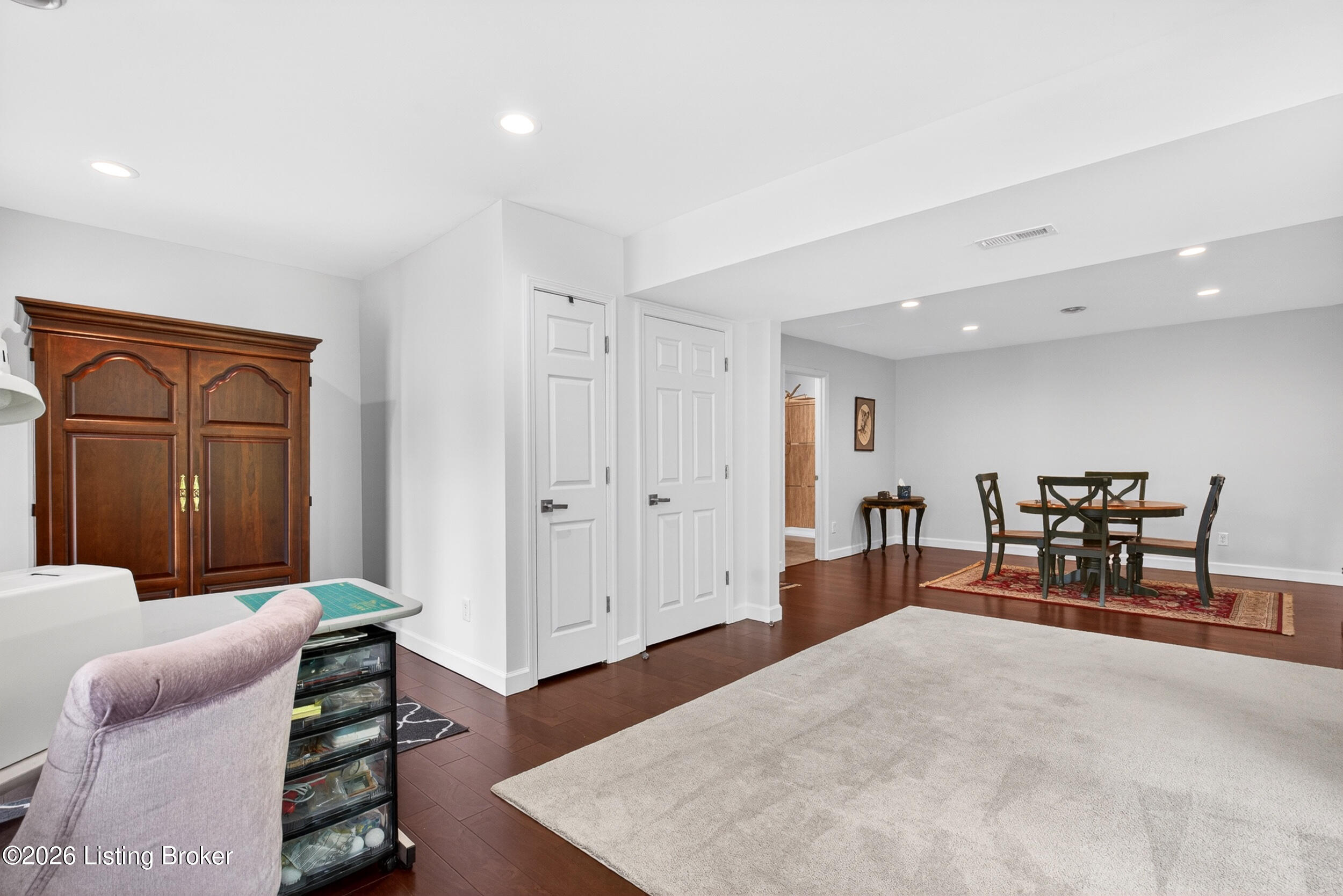 1027 Rollingwood Ln
