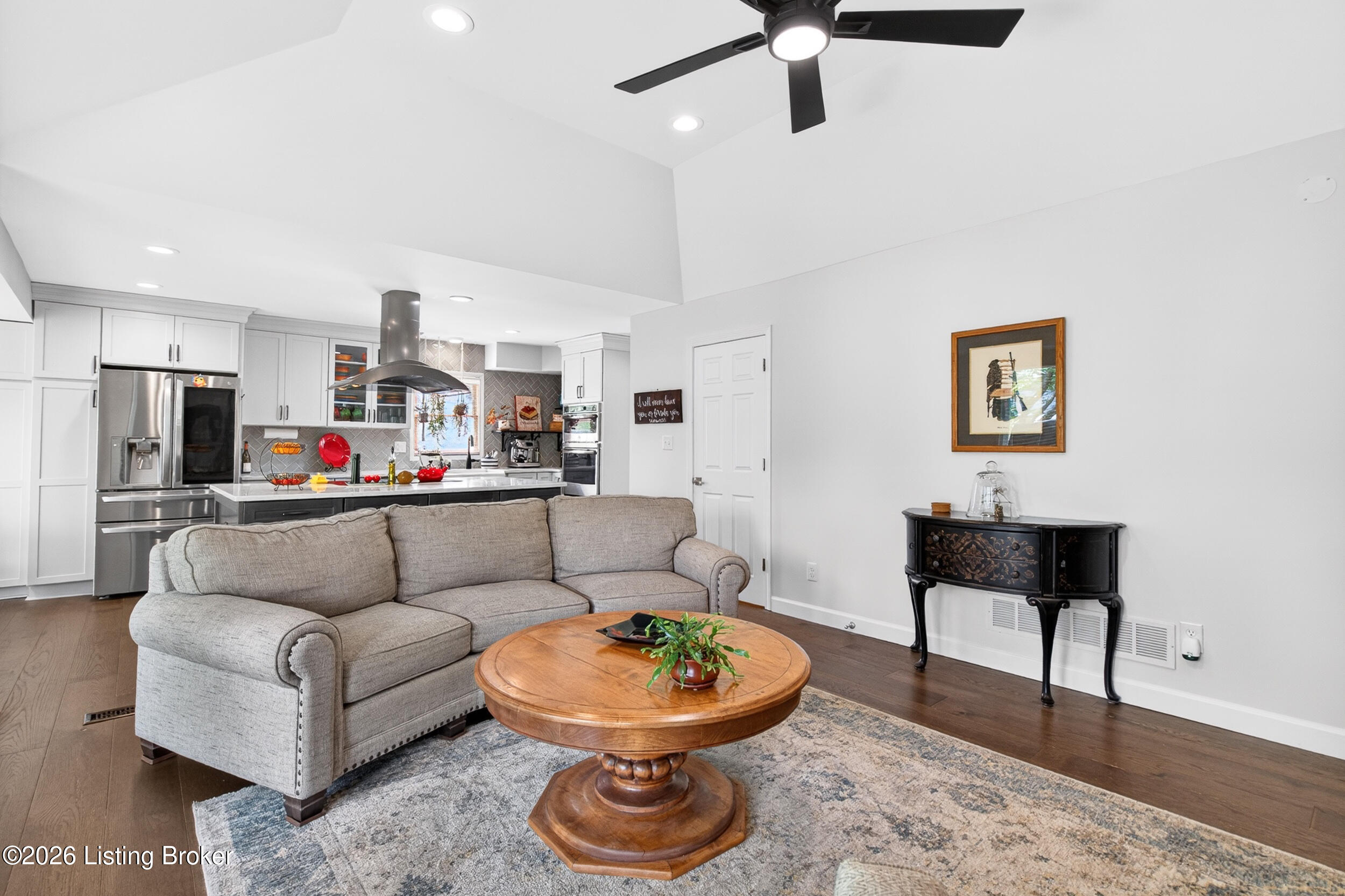 1027 Rollingwood Ln