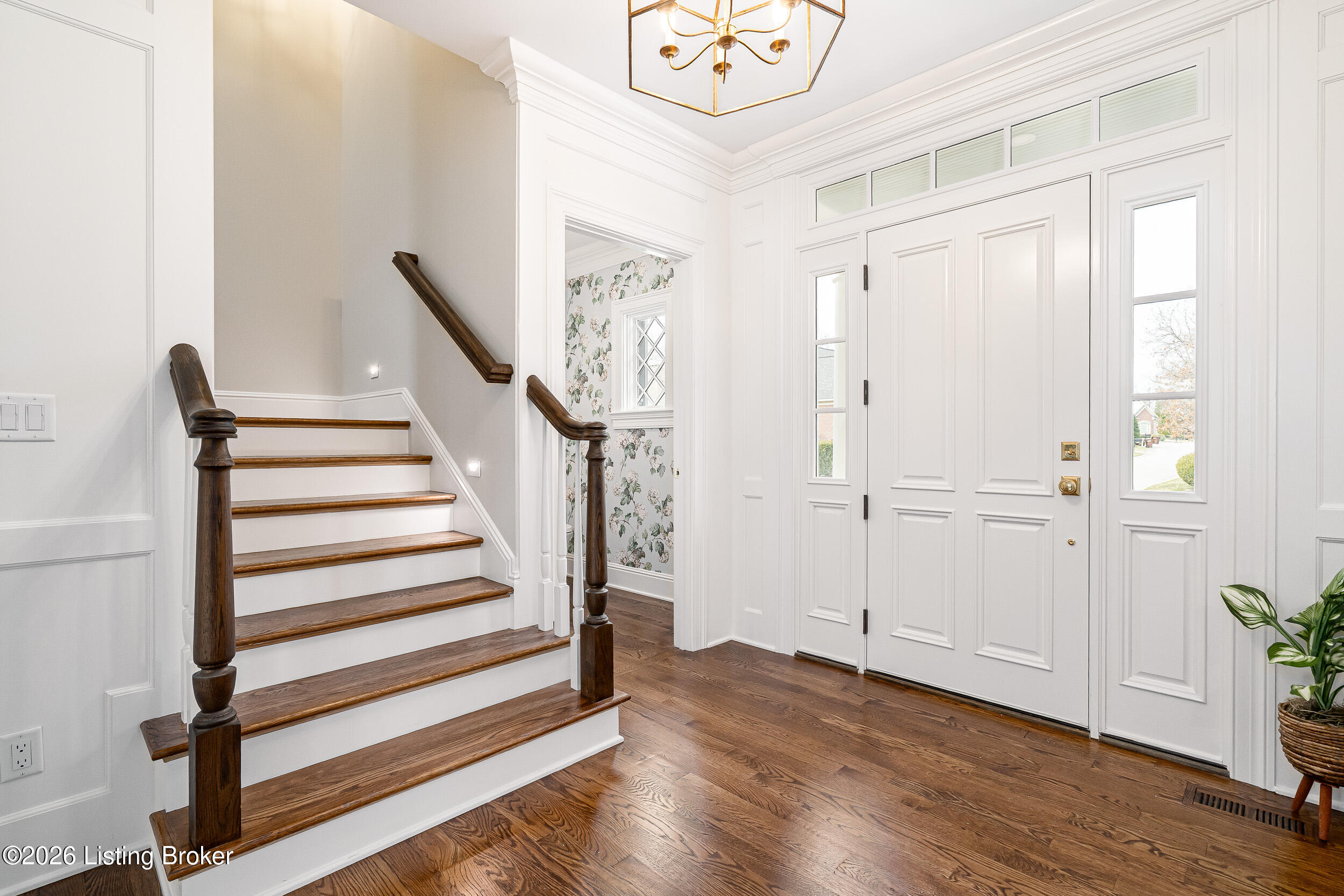 401 Stonehaven Commons Ct