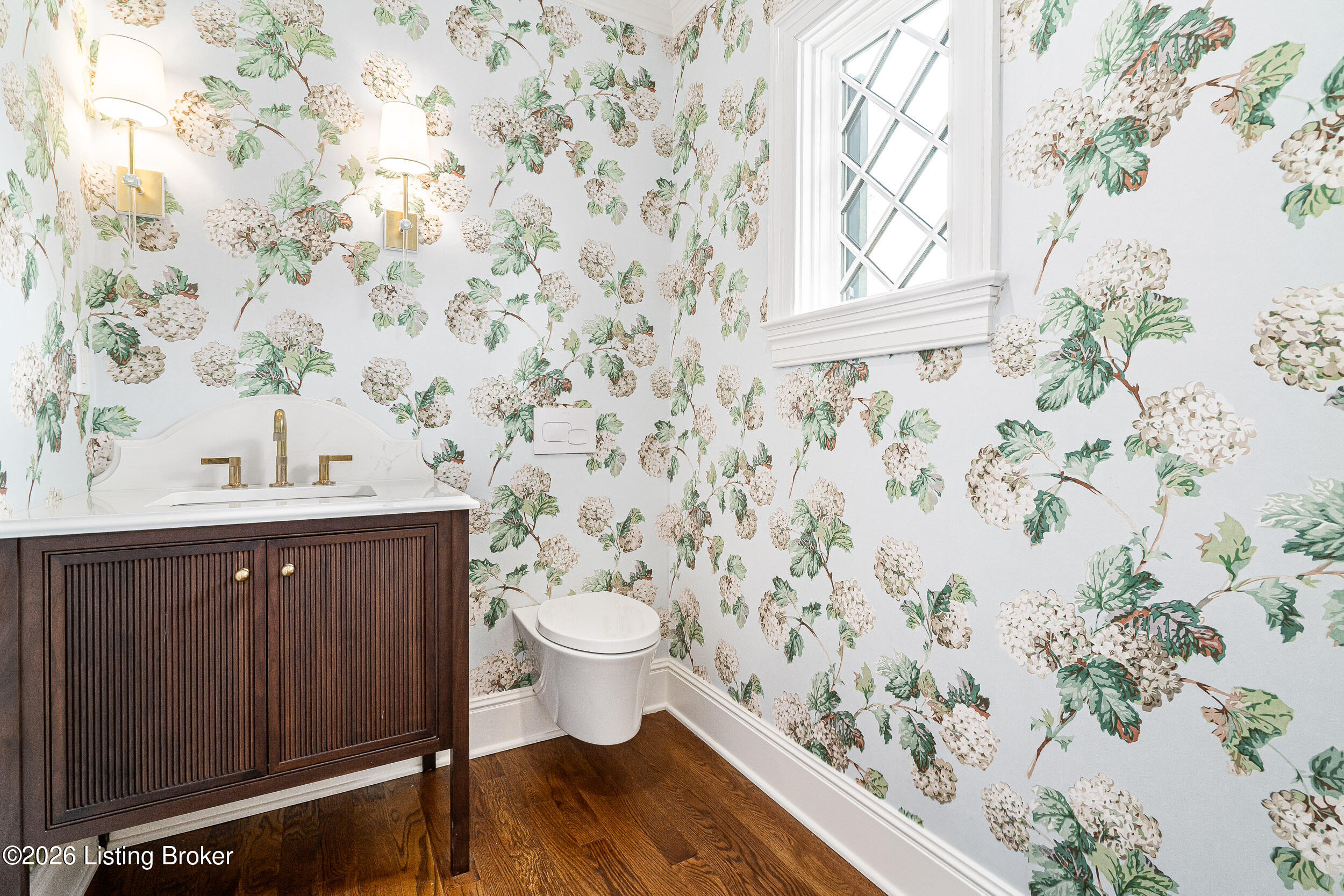 401 Stonehaven Commons Ct