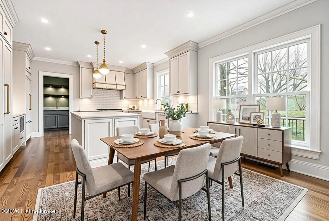 401 Stonehaven Commons Ct