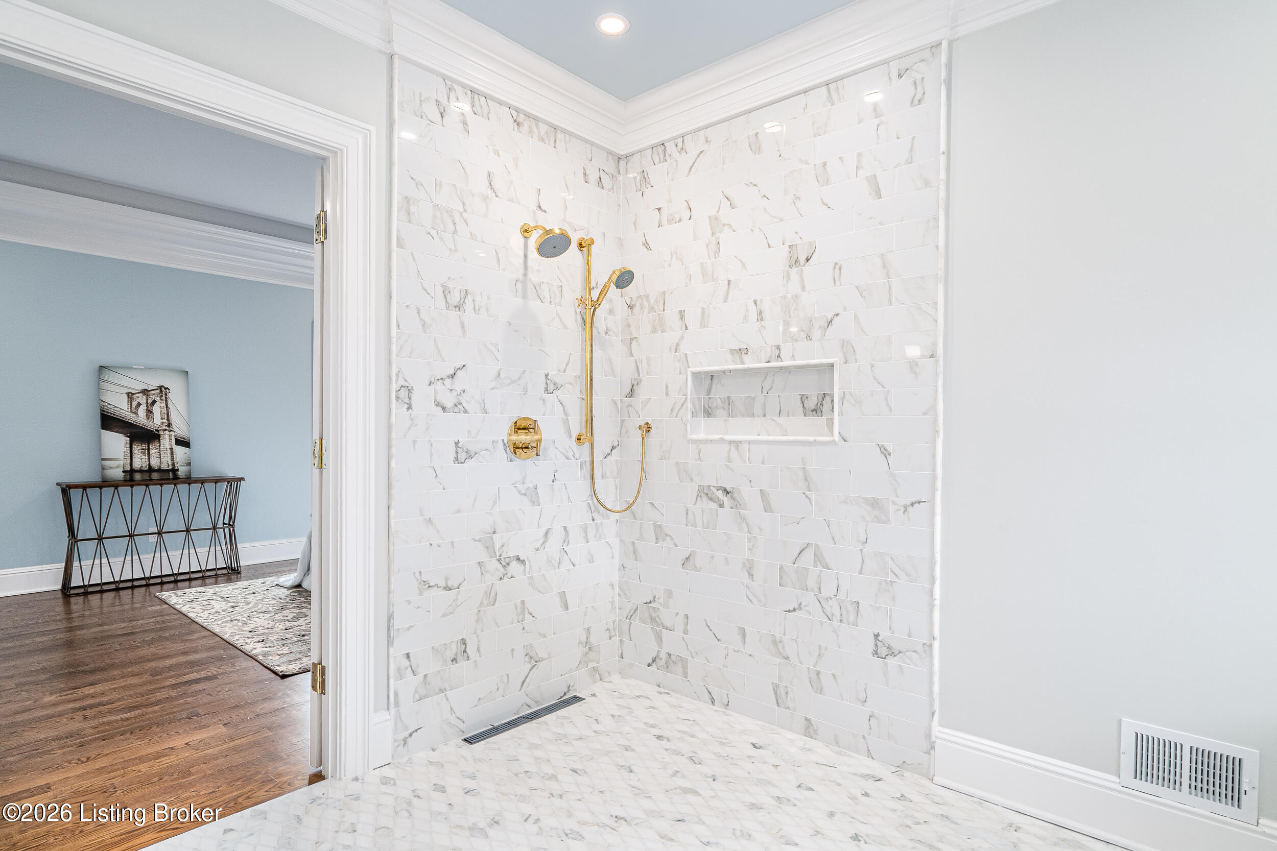 401 Stonehaven Commons Ct