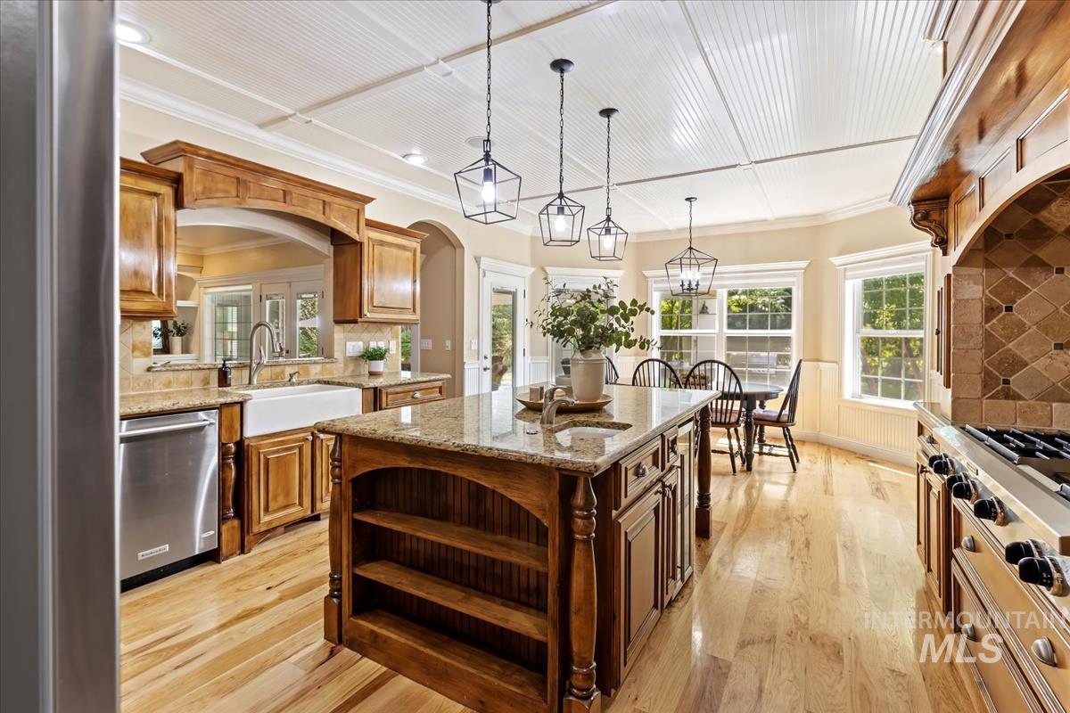 1739 N Raindance Place