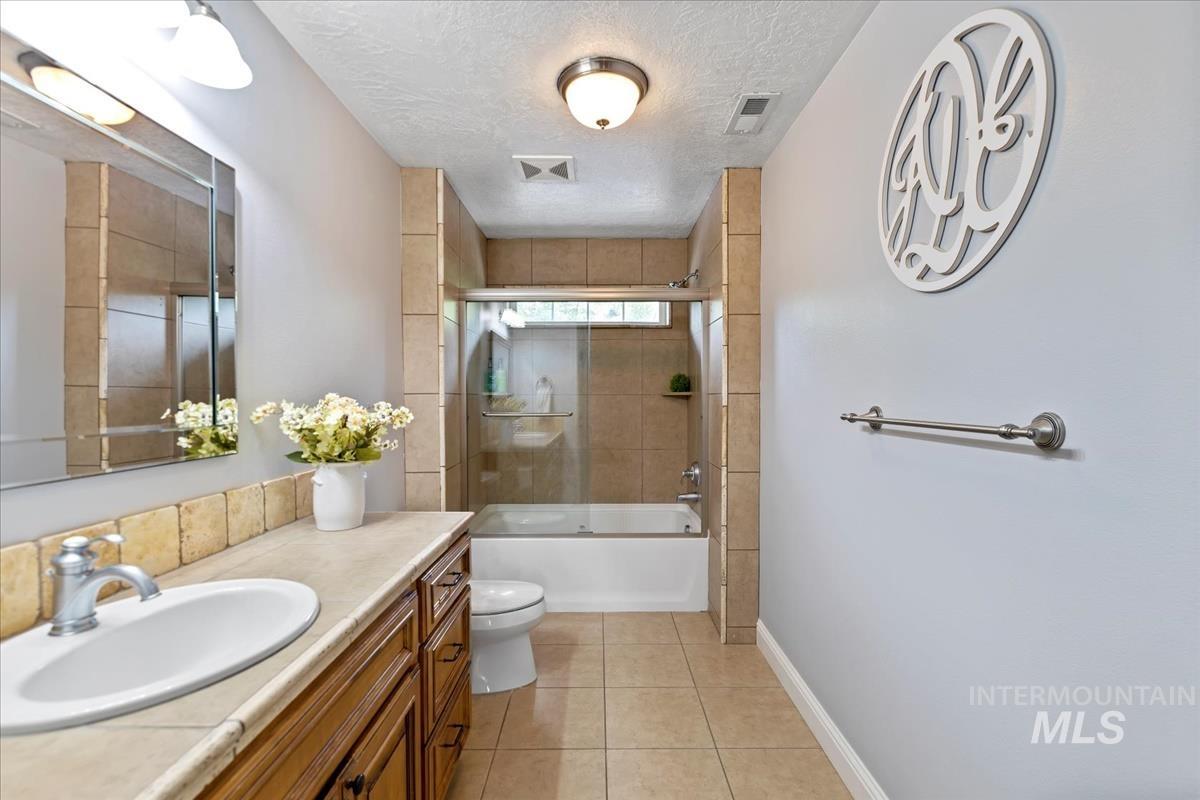 1739 N Raindance Place