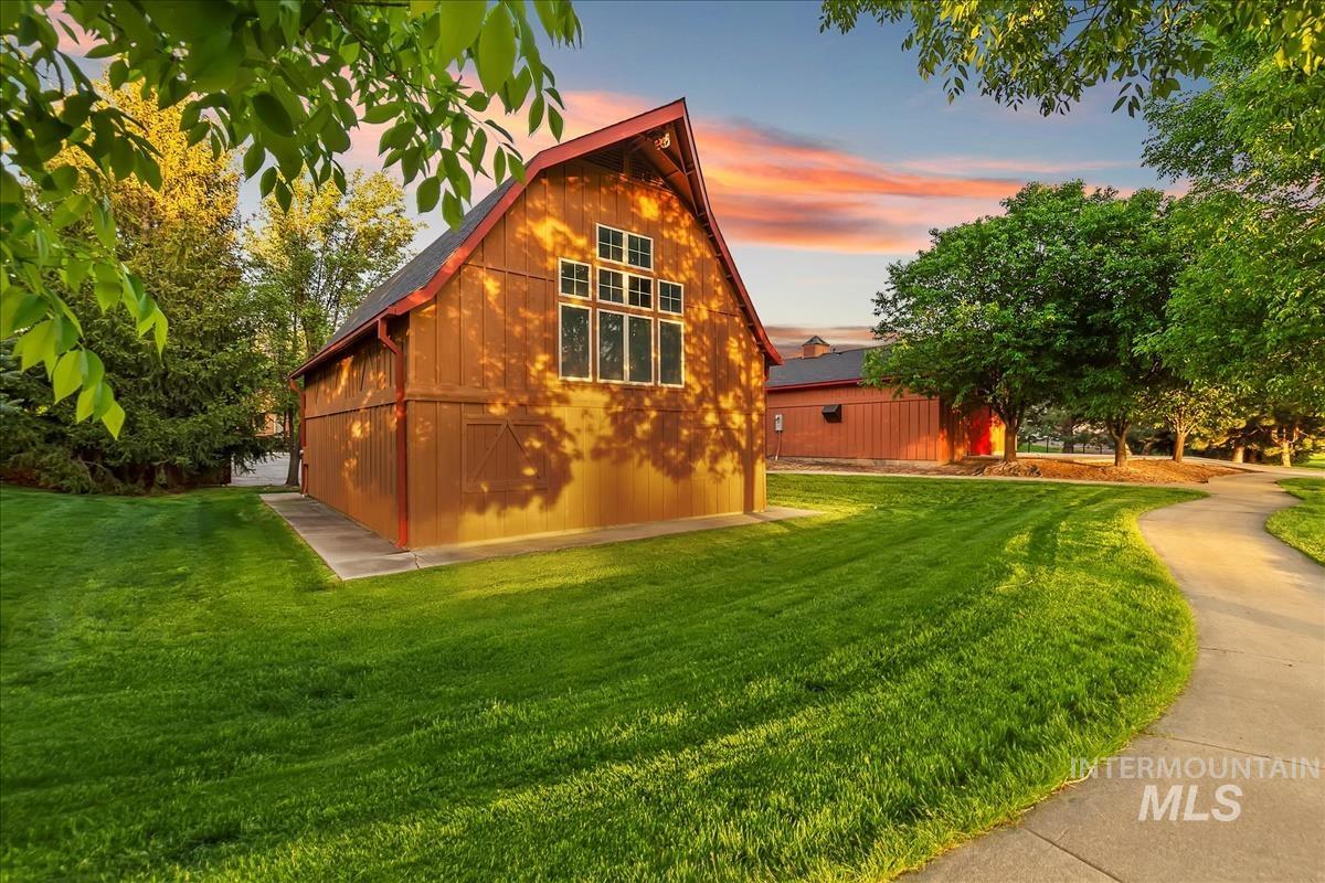 1739 N Raindance Place