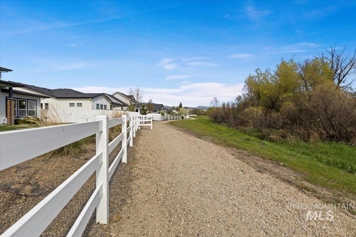 8749 W Suttle Lake Dr