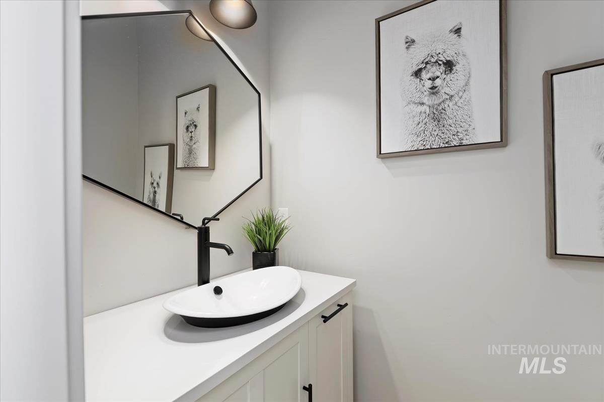 8749 W Suttle Lake Dr