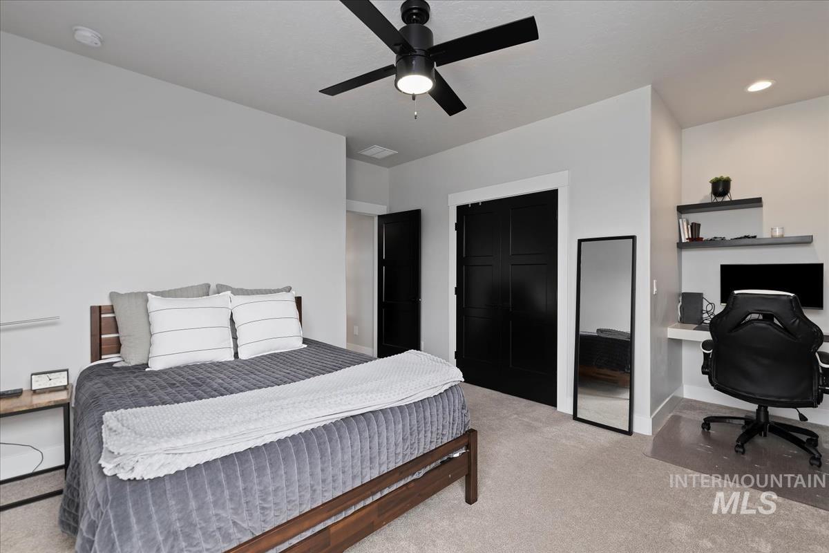 8749 W Suttle Lake Dr