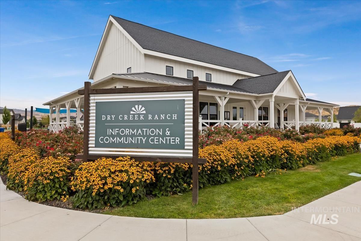 8749 W Suttle Lake Dr