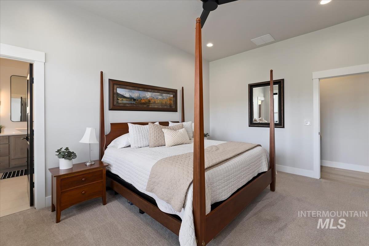 8749 W Suttle Lake Dr