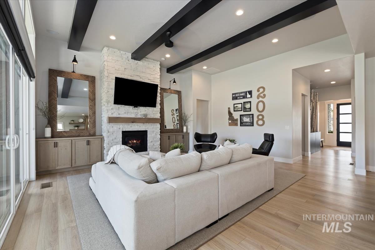 8749 W Suttle Lake Dr