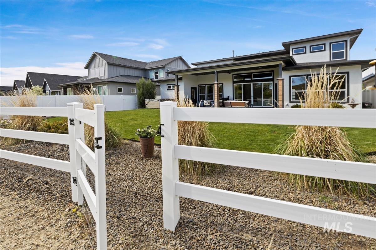 8749 W Suttle Lake Dr