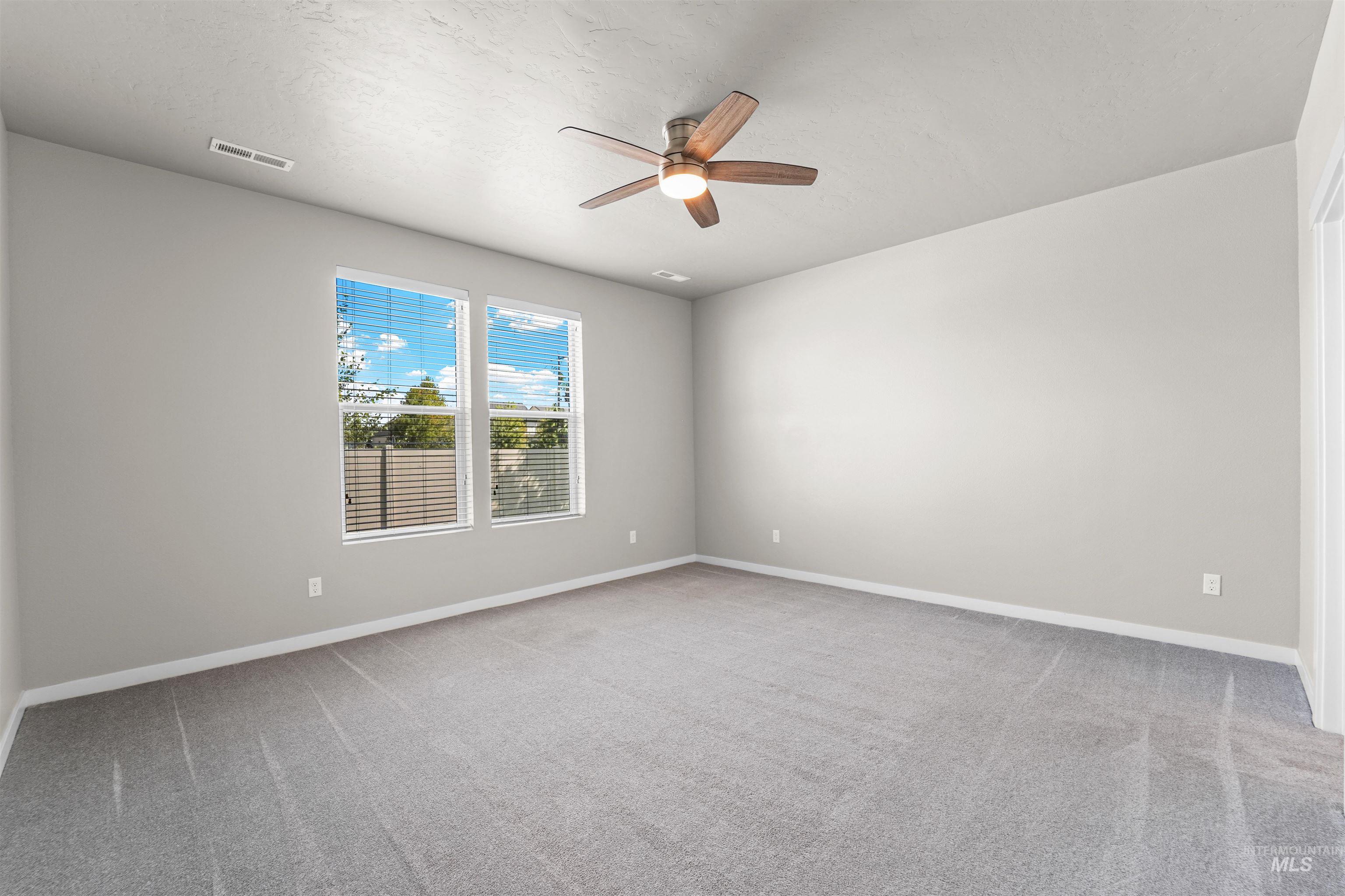 5482 N Maplestone Ave.