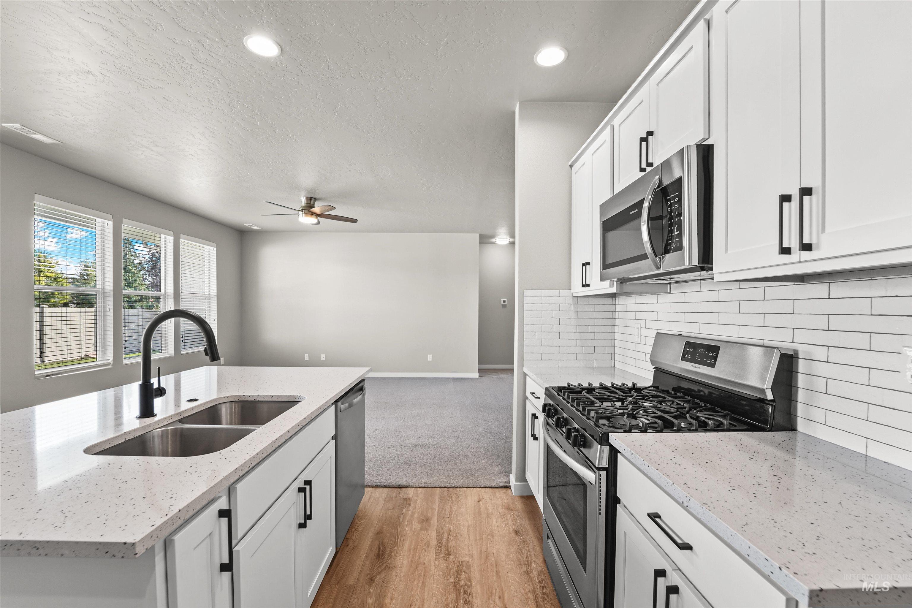 5482 N Maplestone Ave.