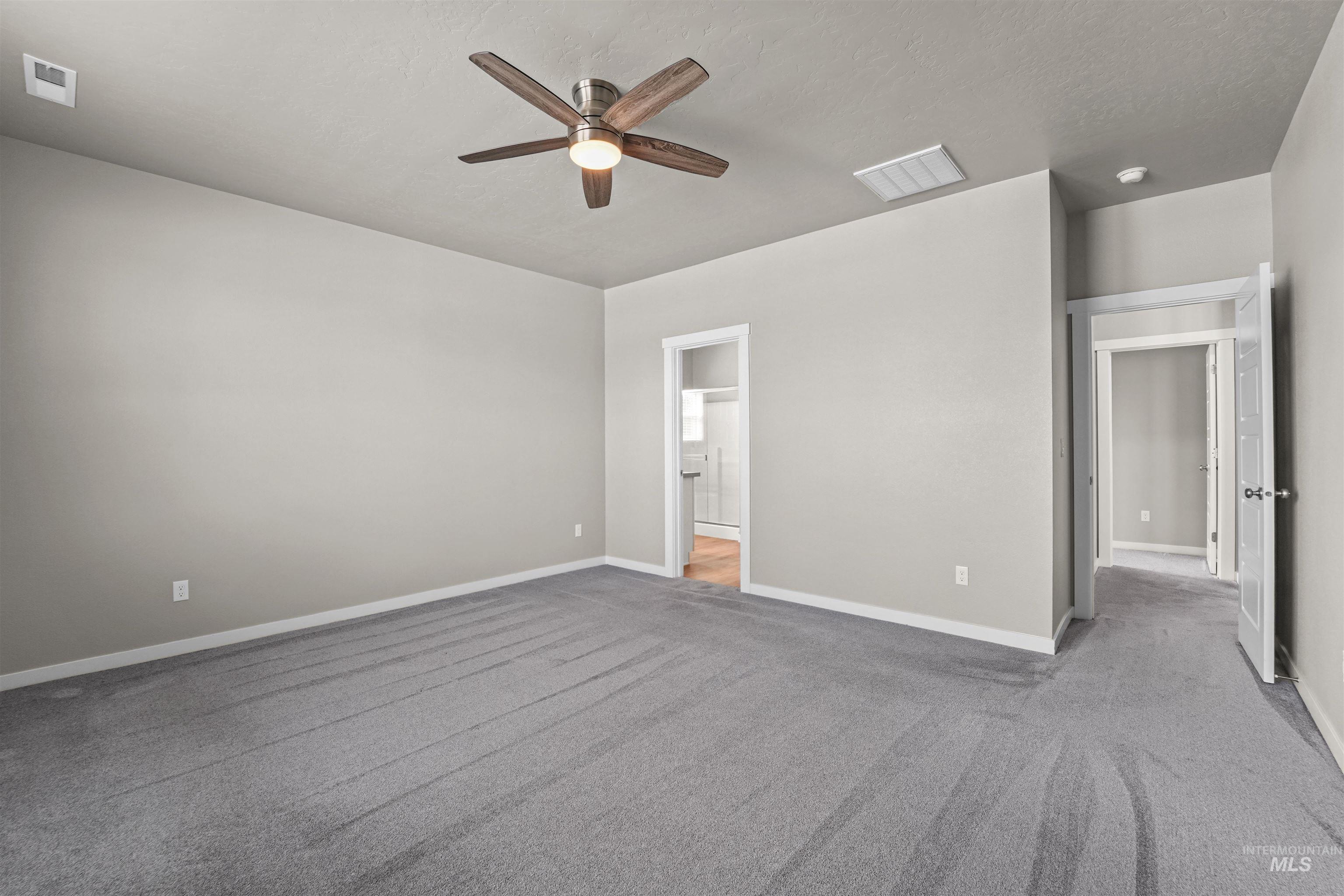 5482 N Maplestone Ave.