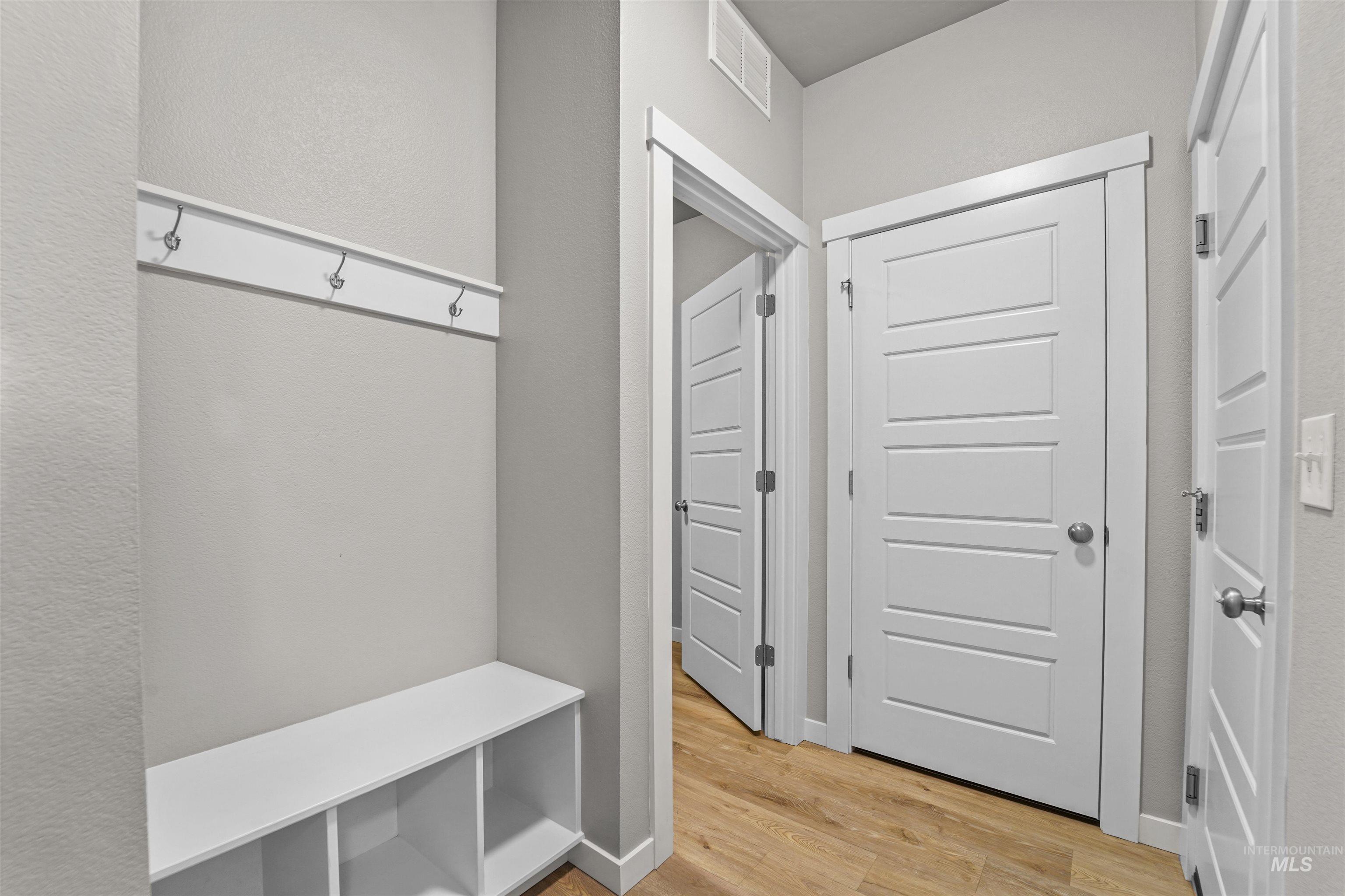 5482 N Maplestone Ave.