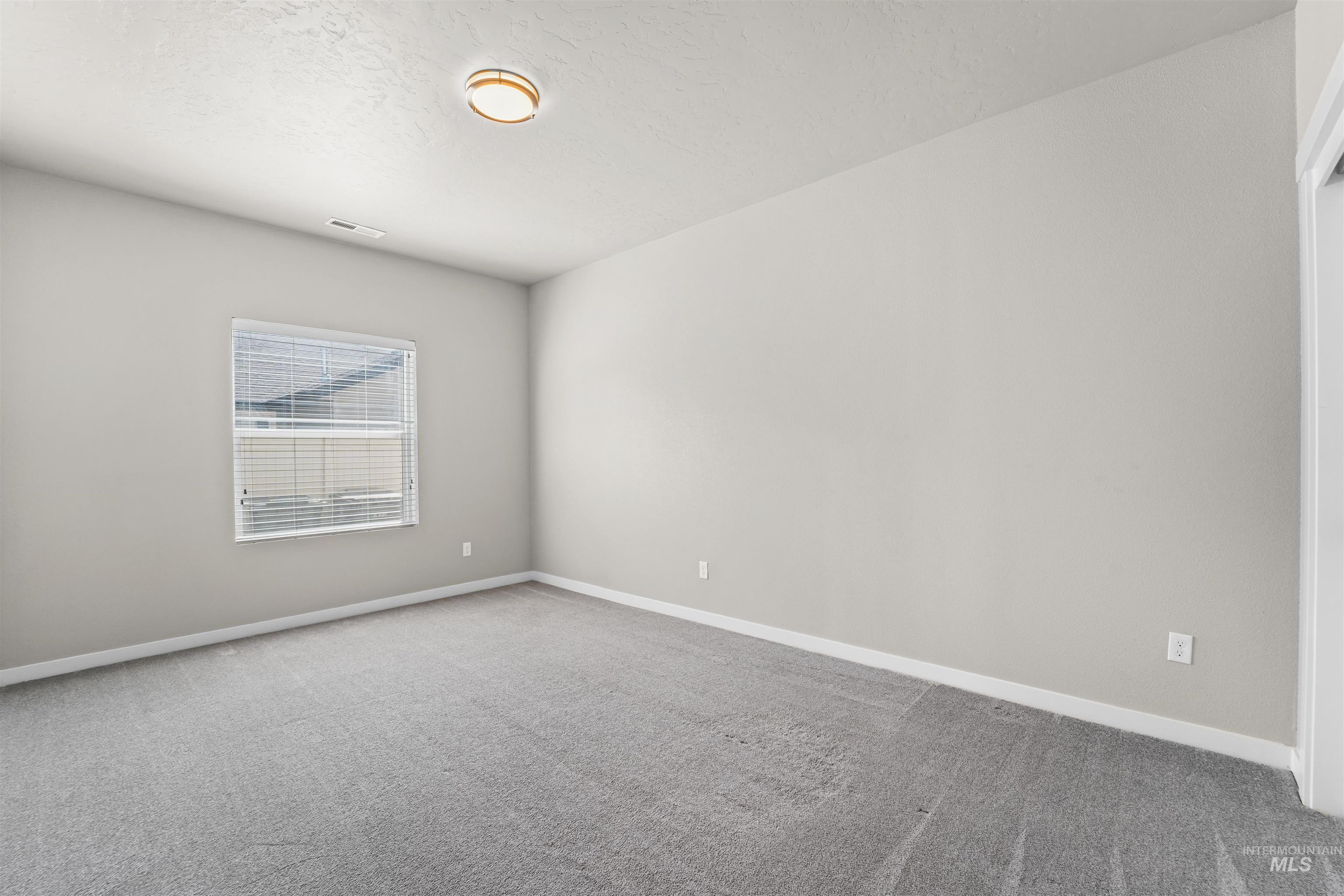 5482 N Maplestone Ave.