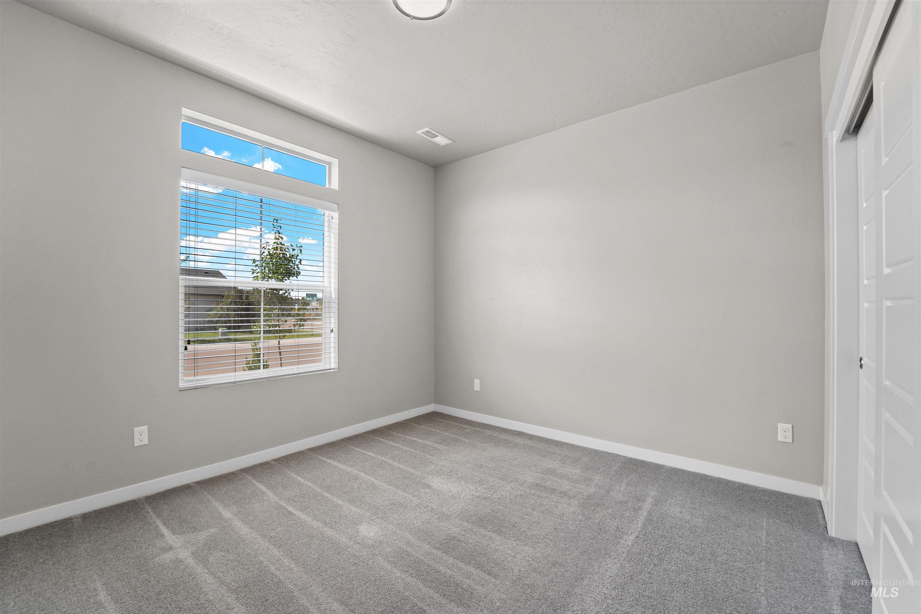 5482 N Maplestone Ave.