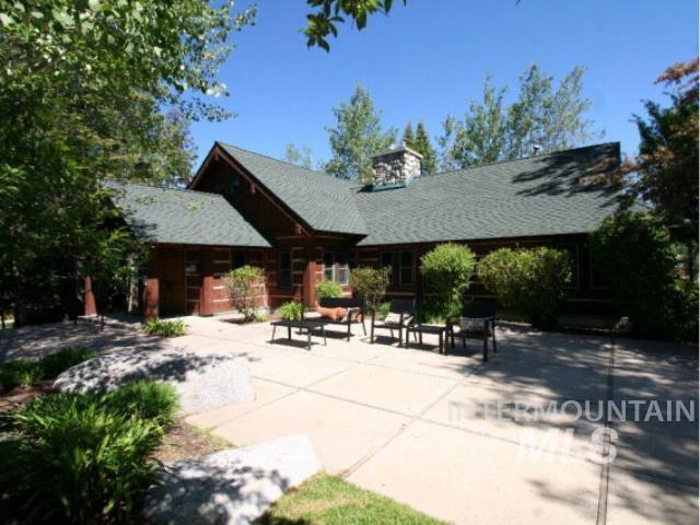 144 Brundage View Ct