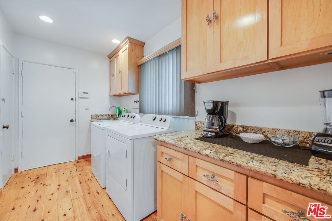 4715 Presidio Dr