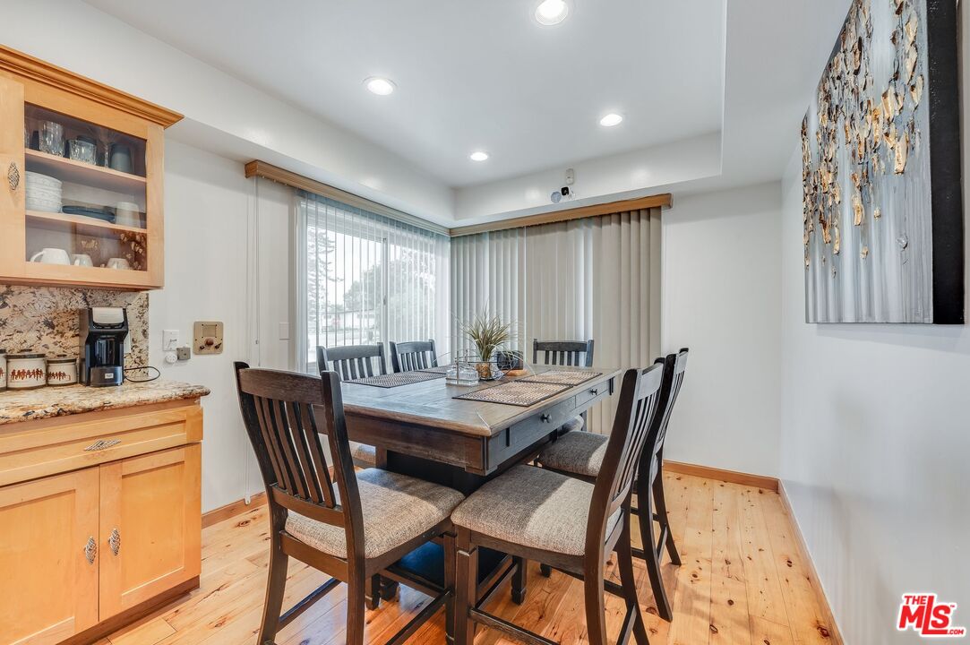 4715 Presidio Dr