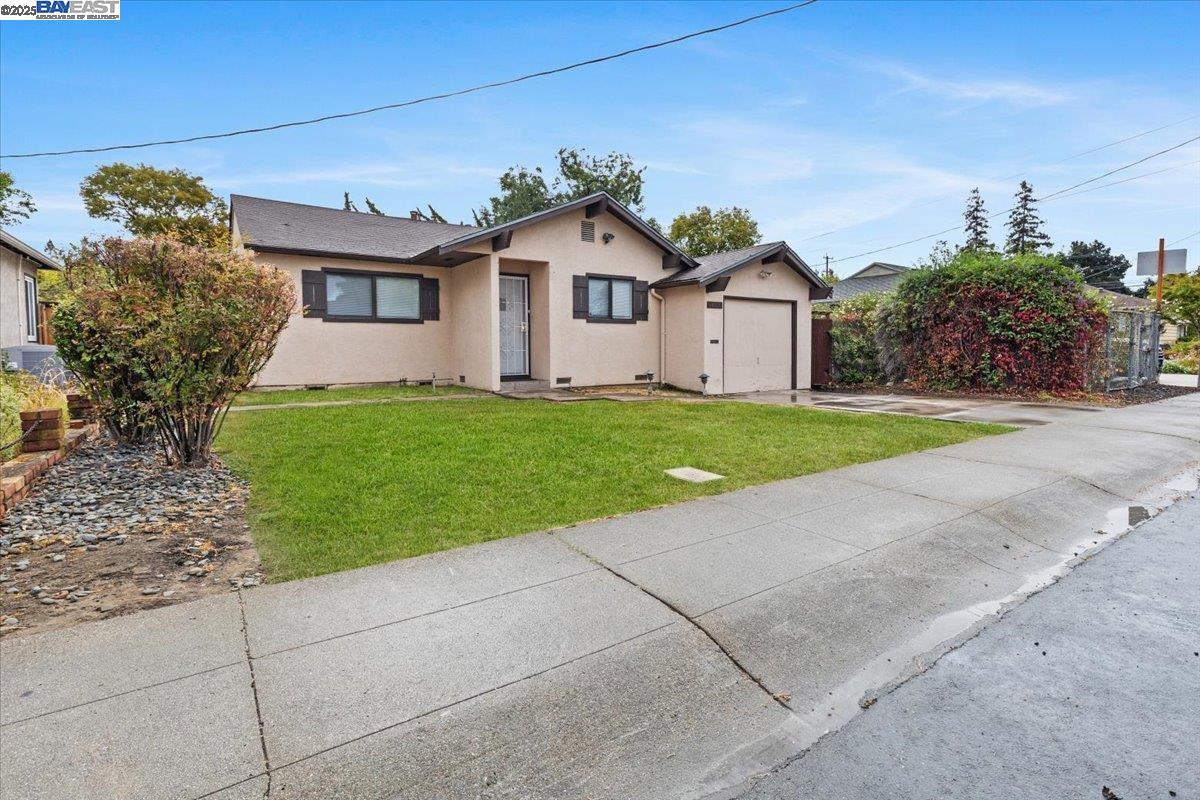 19650 San Miguel Ave