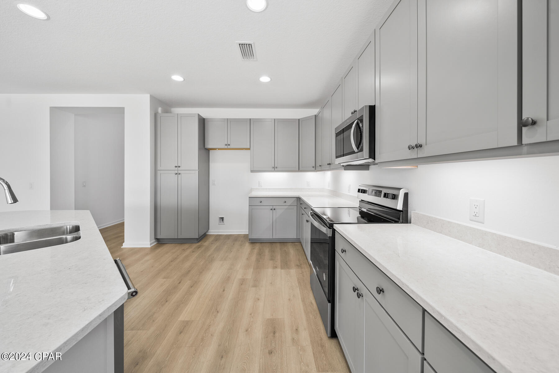 8822 Coral Reef Way