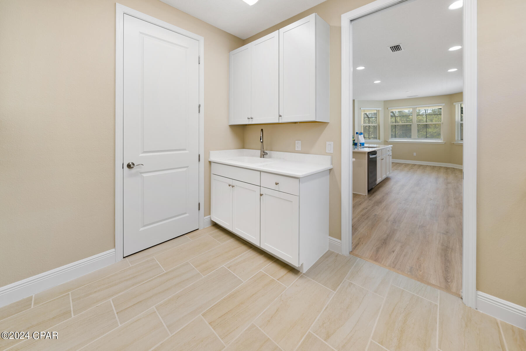 8729 Sandbar Lane