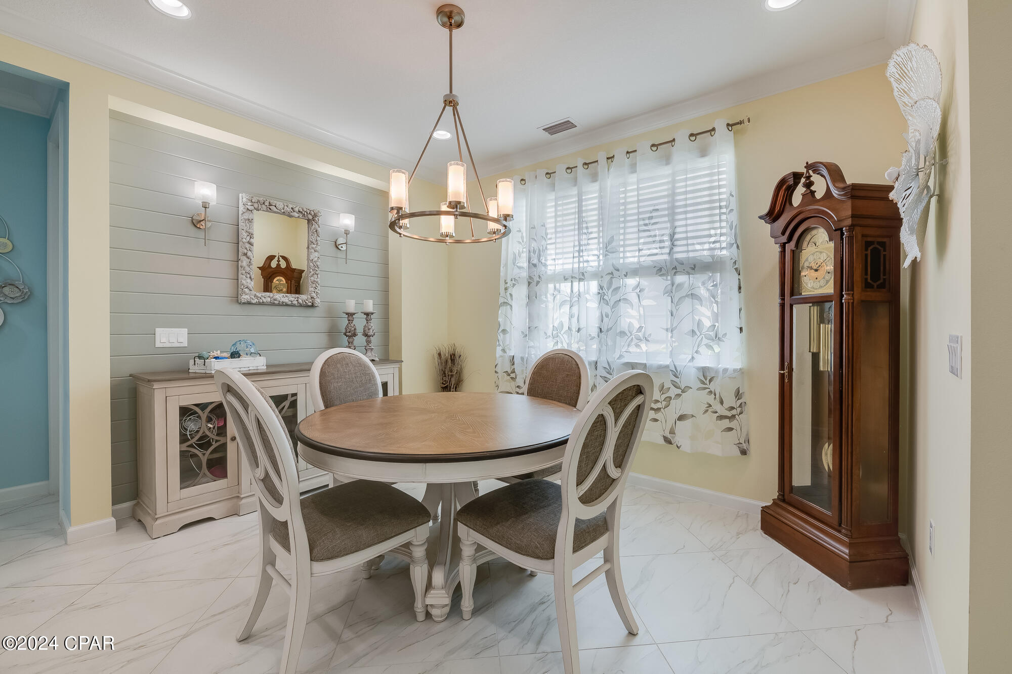 8688 Coral Reef Way