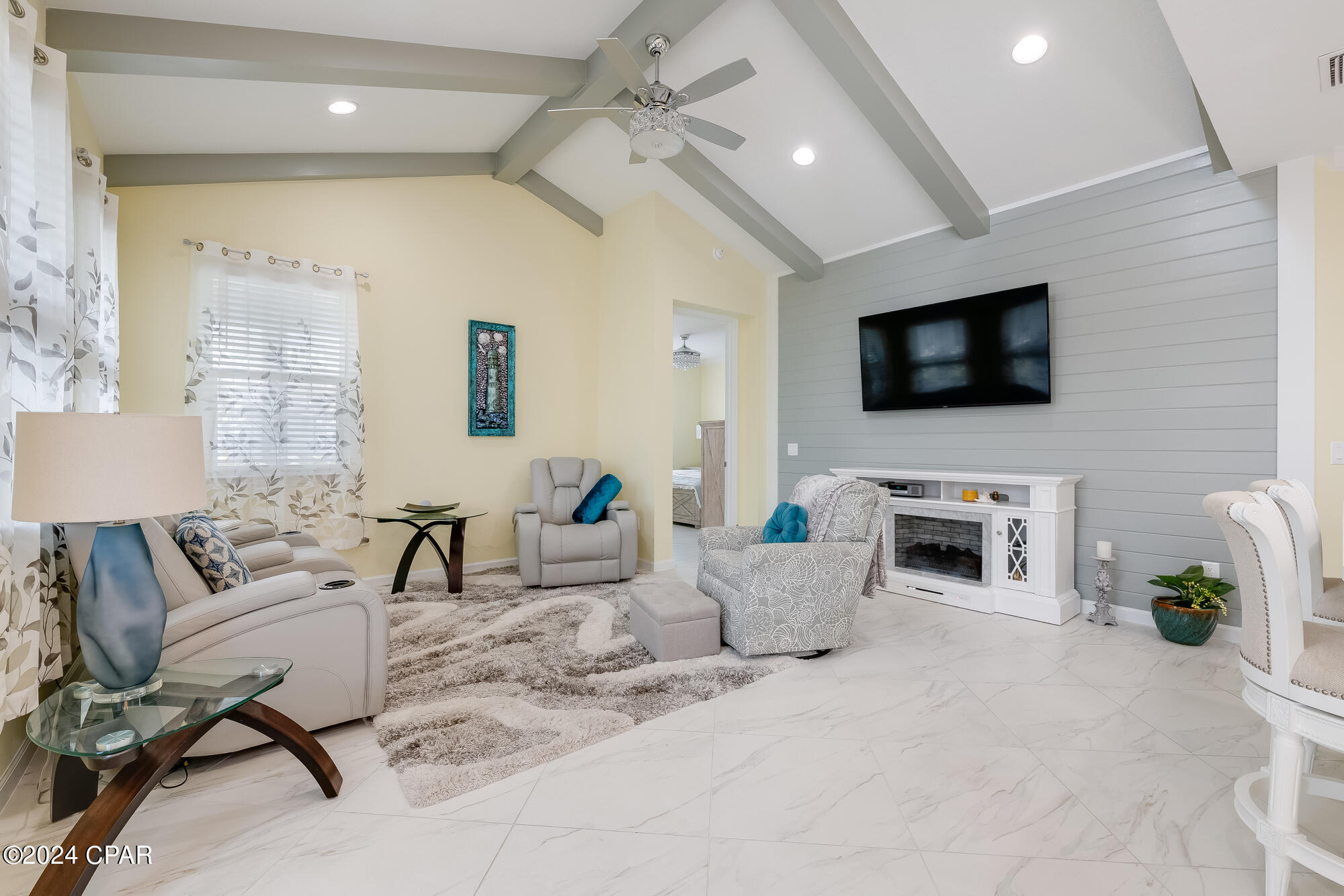 8688 Coral Reef Way