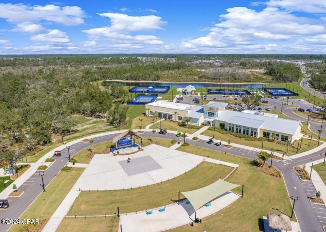 8688 Coral Reef Way