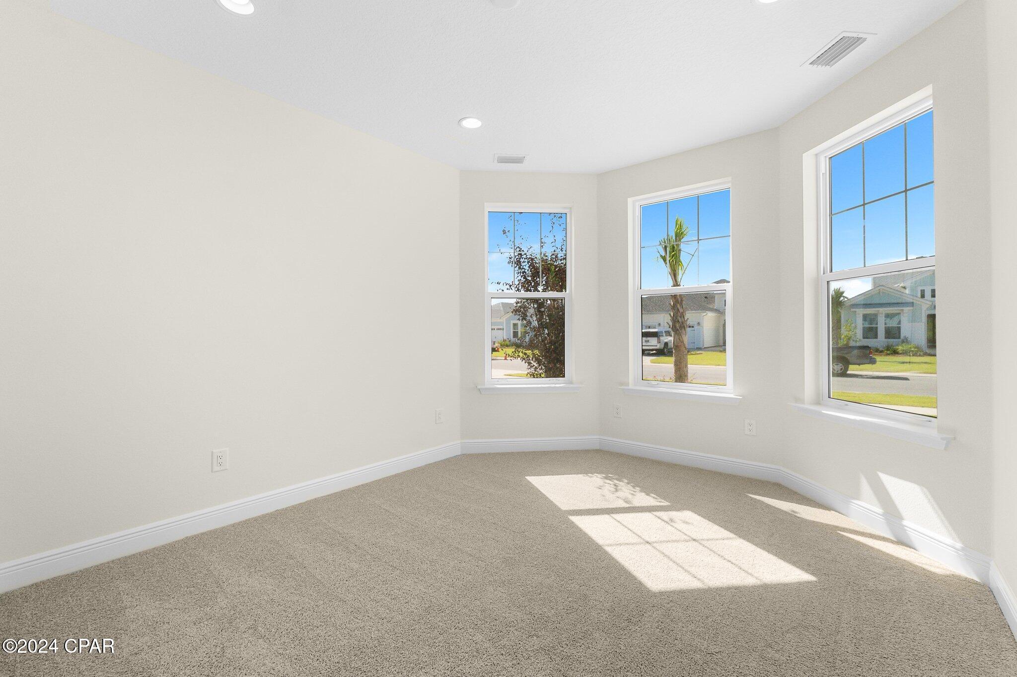 9474 Paradise Drive