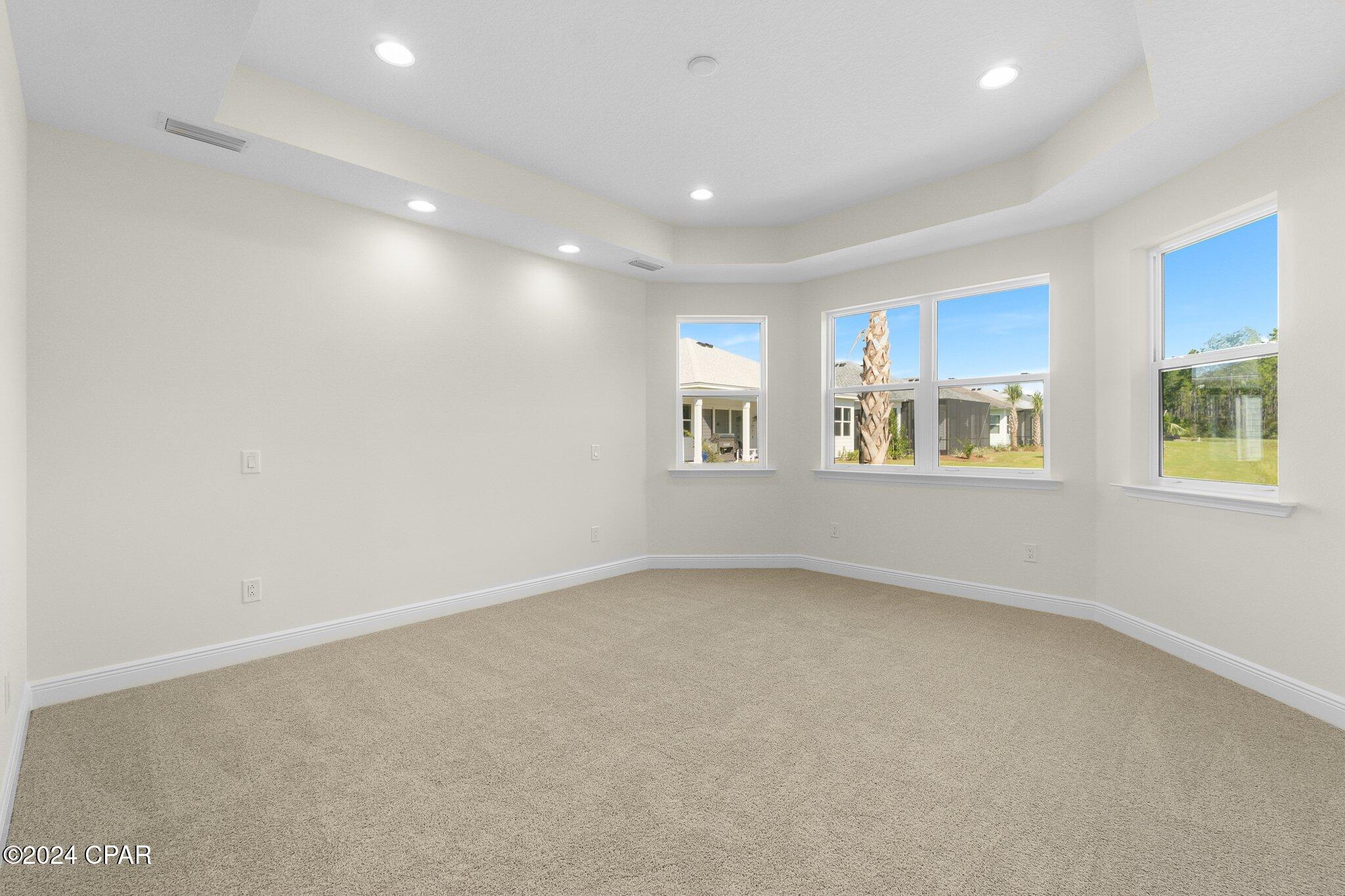 9474 Paradise Drive