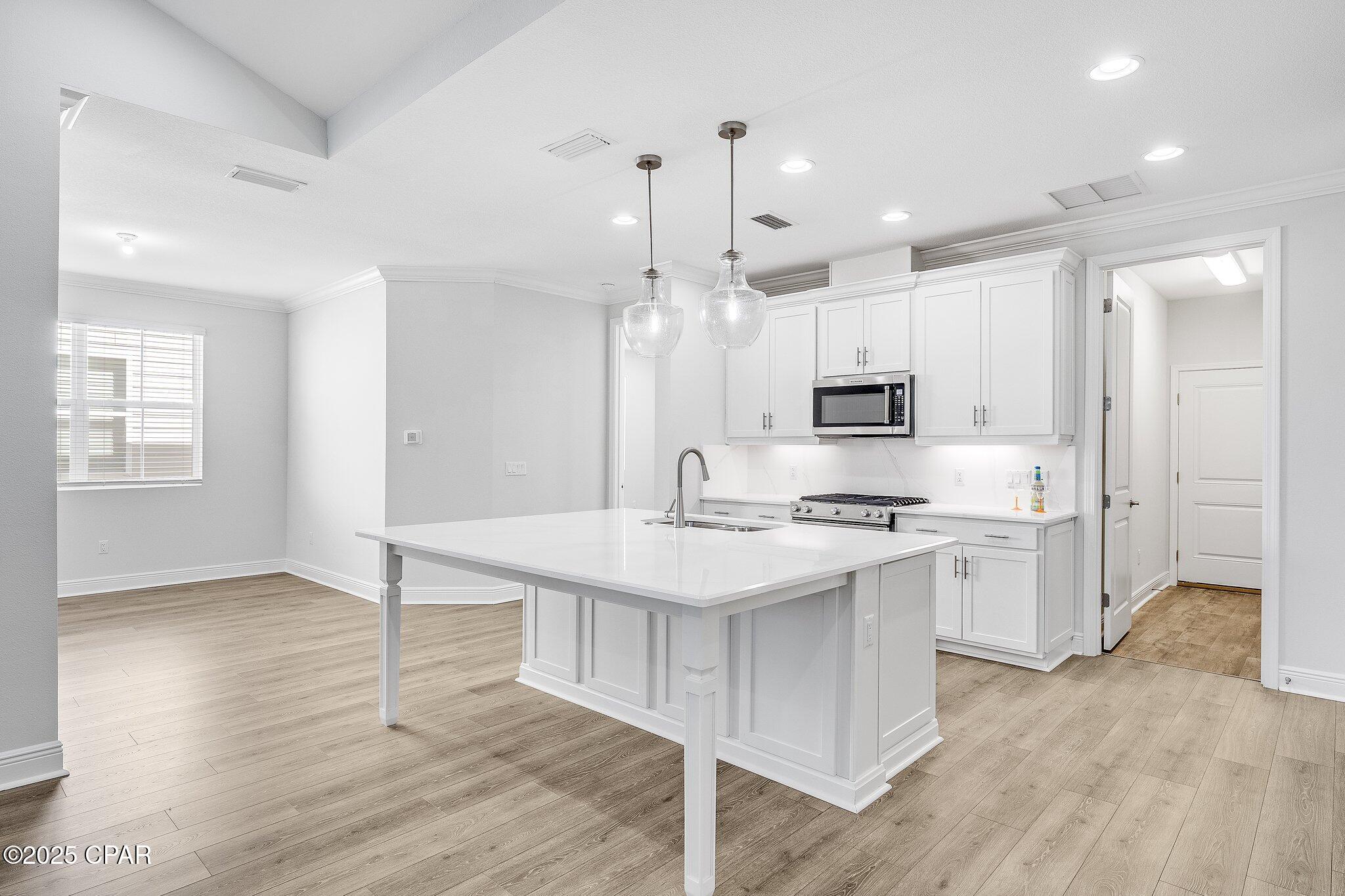 8666 Conch Shell Court