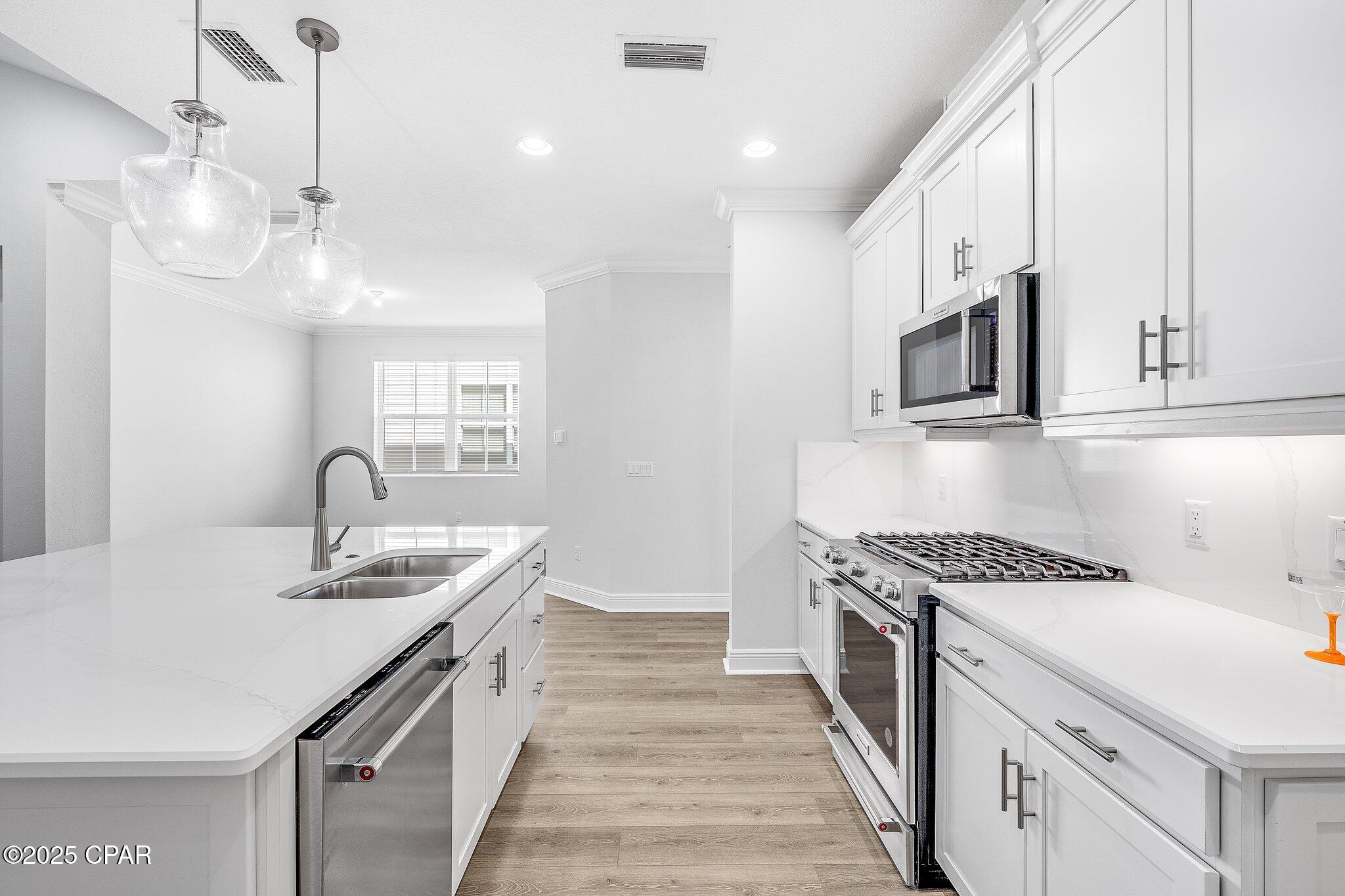 8666 Conch Shell Court