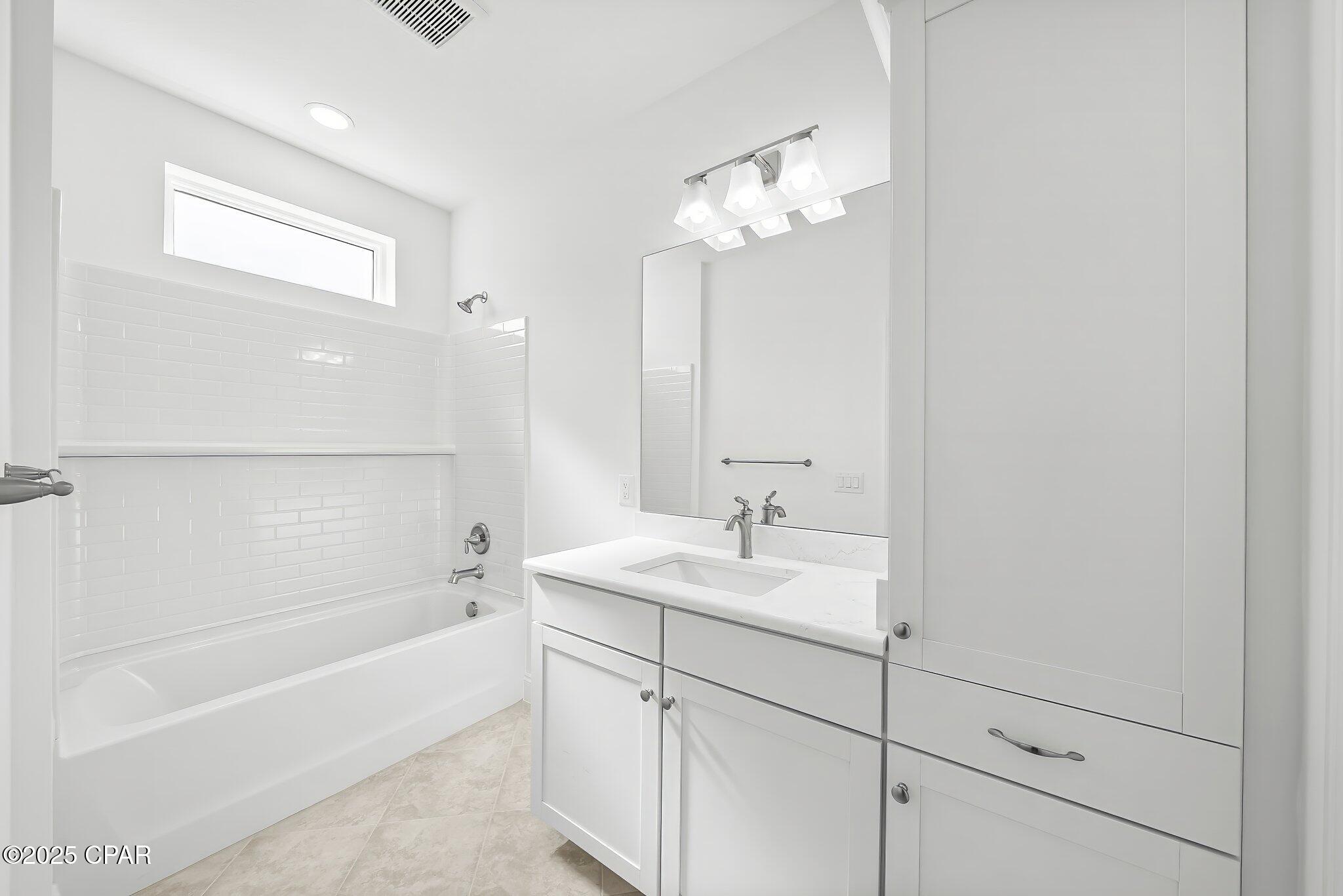 8912 Parrot Place