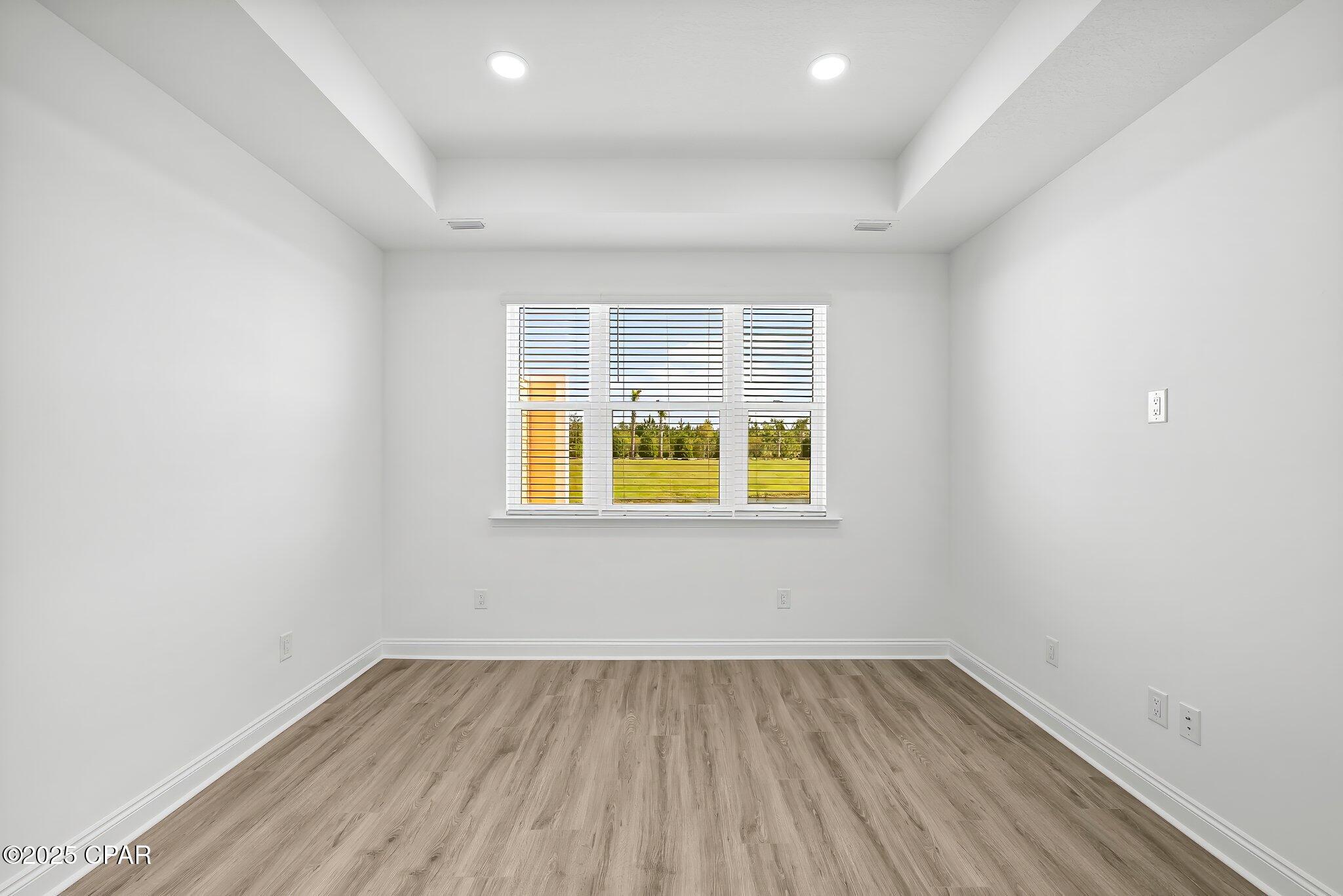 8912 Parrot Place